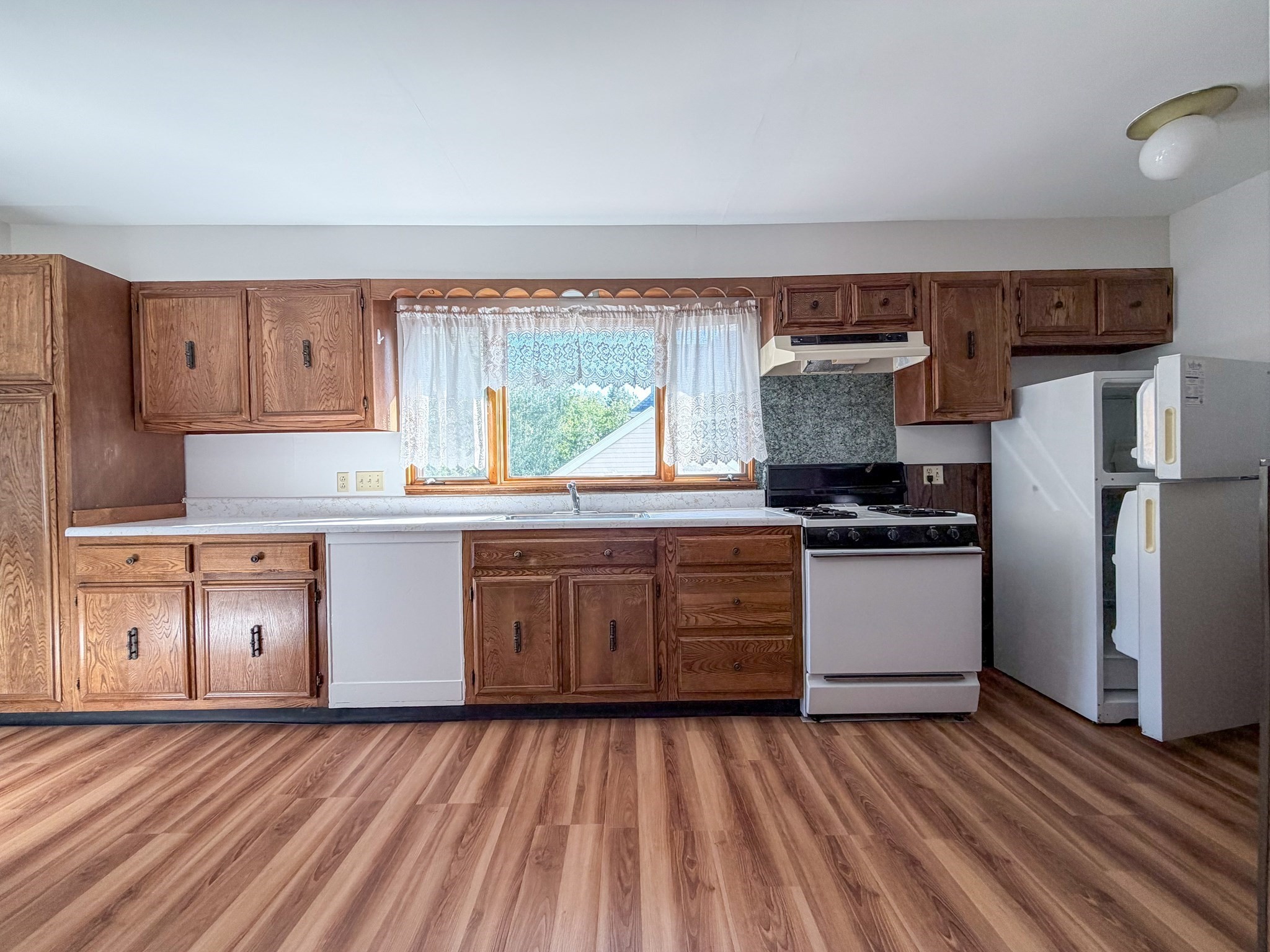 159 Forest # R Property Photo 2