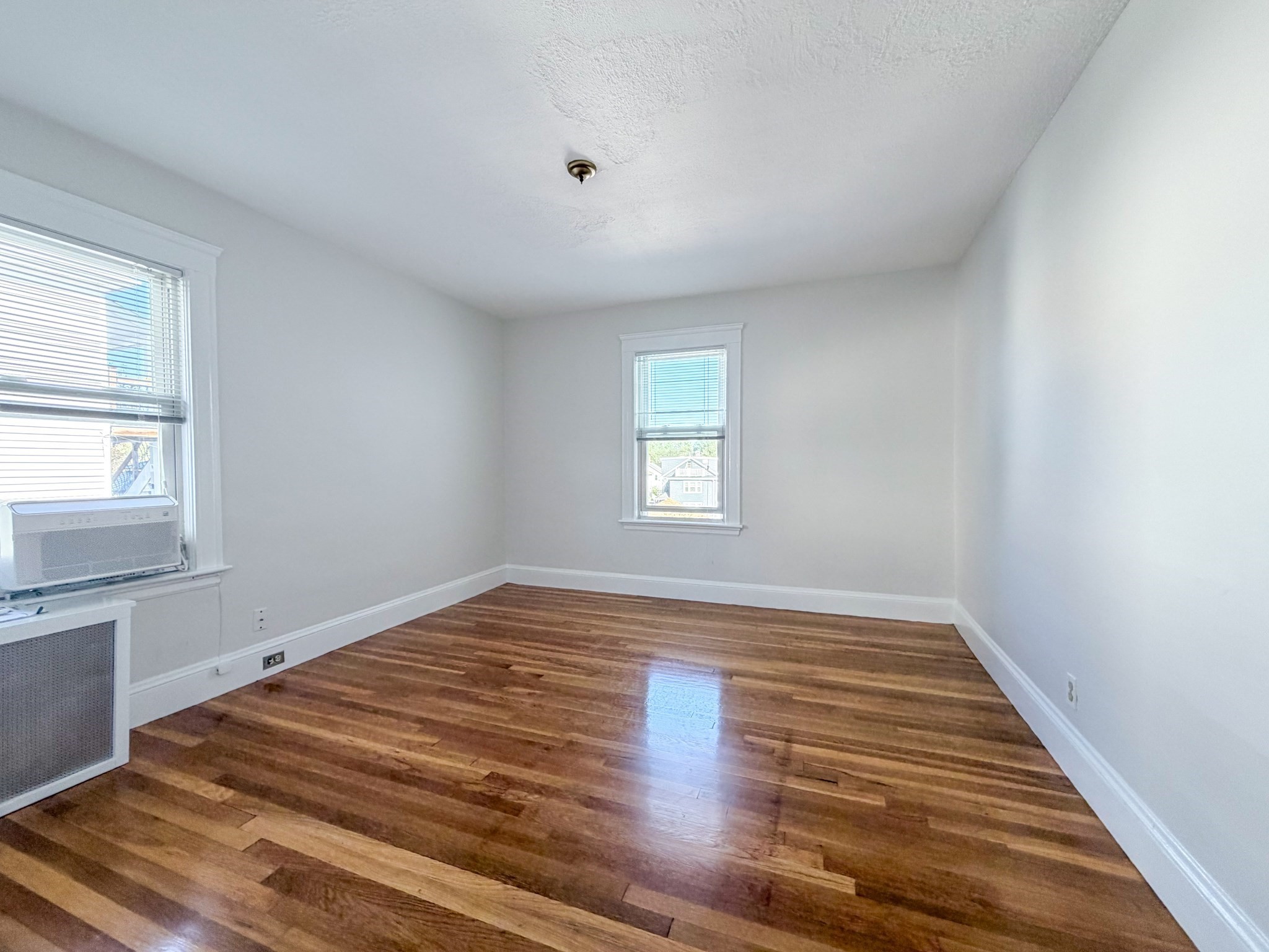 159 Forest # R Property Photo 10