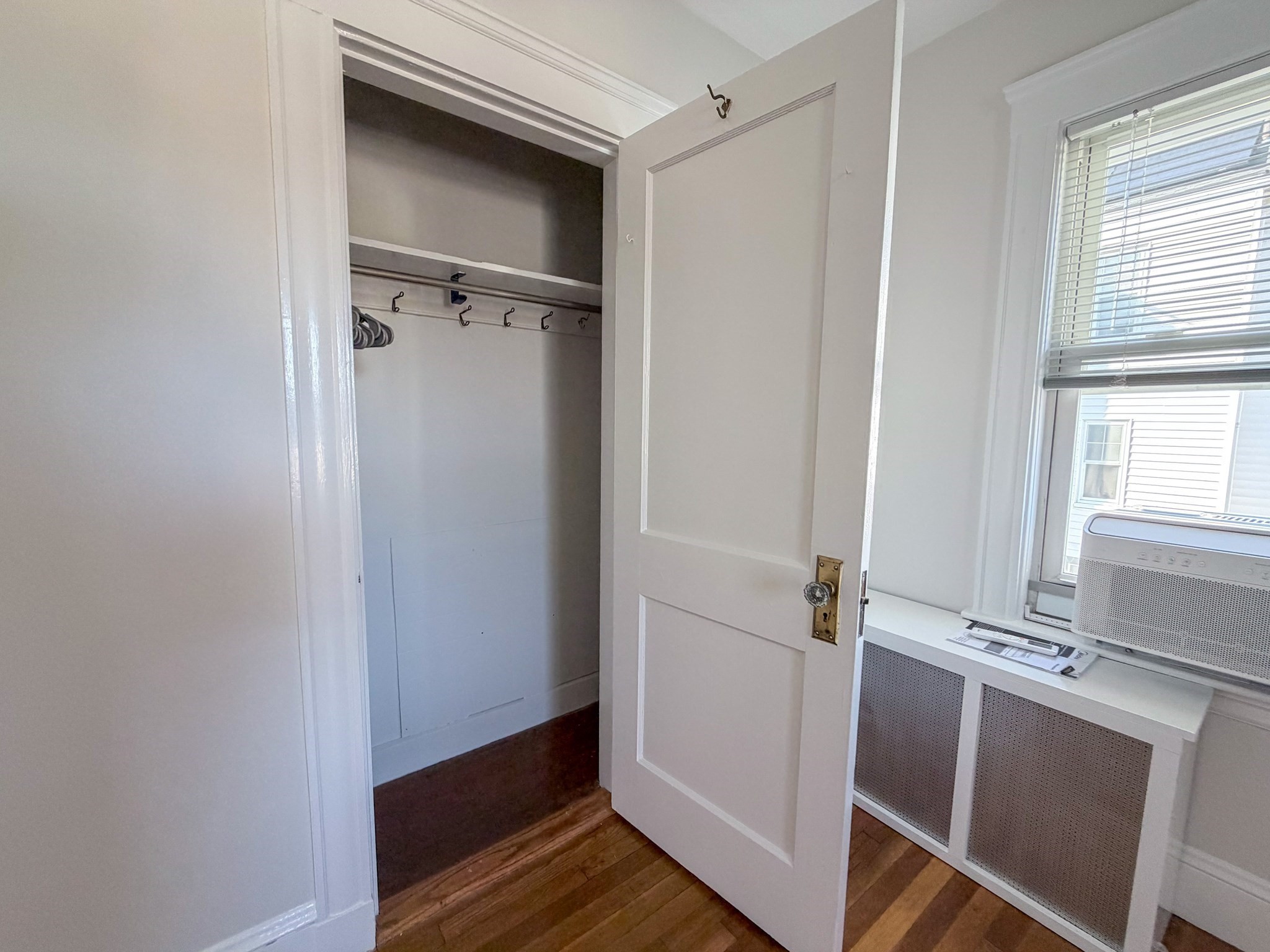 159 Forest # R Property Photo 11
