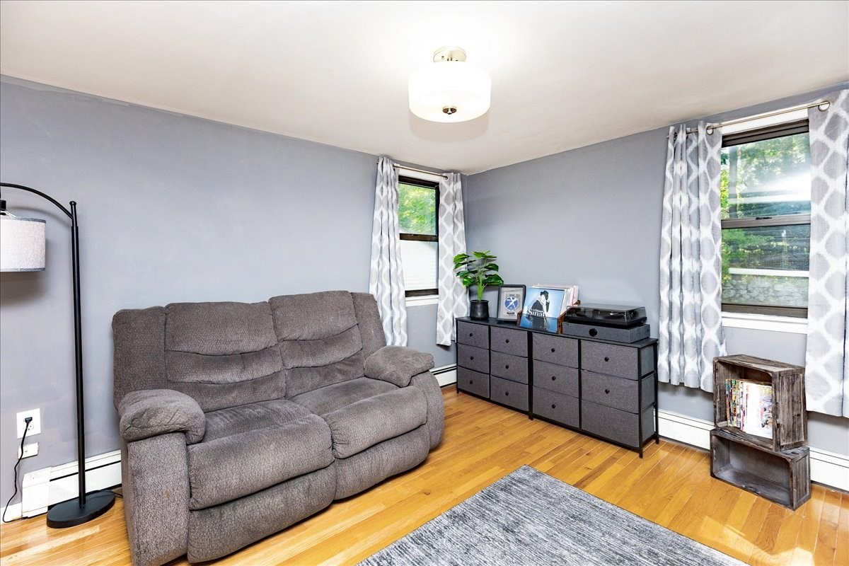 8 Judith Road Property Photo 12