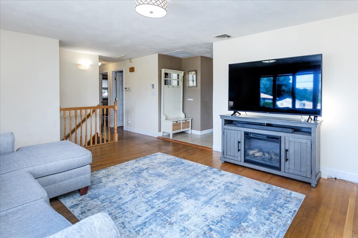 8 Judith Road Property Photo 16