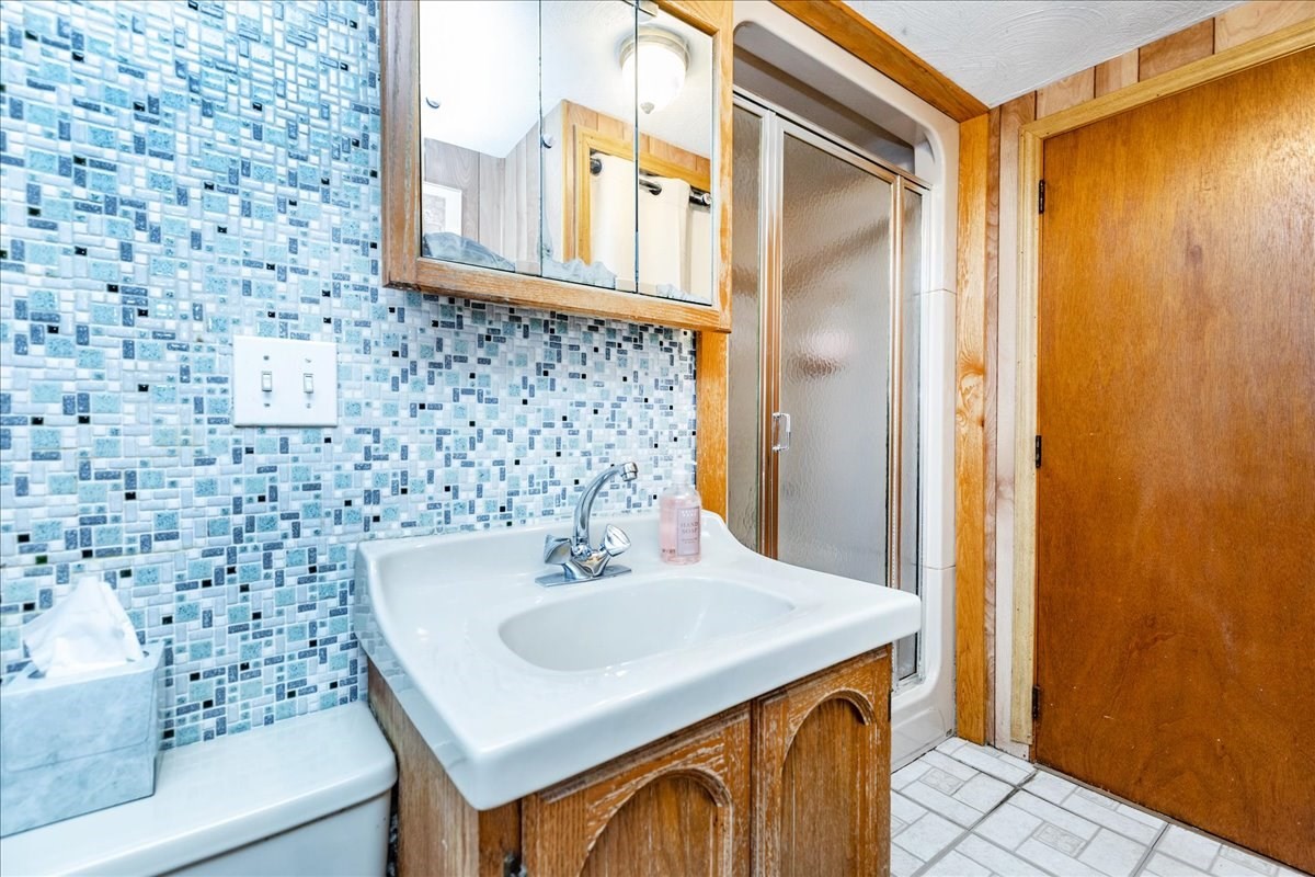 8 Judith Road Property Photo 29