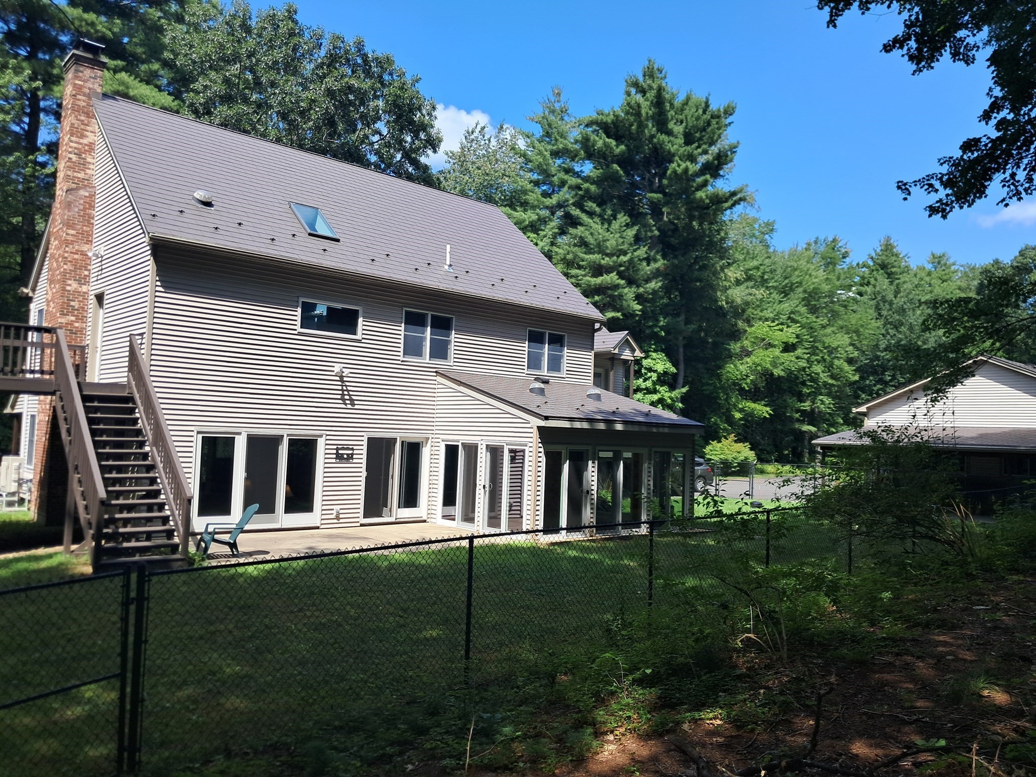 55 Howard St Property Photo 3