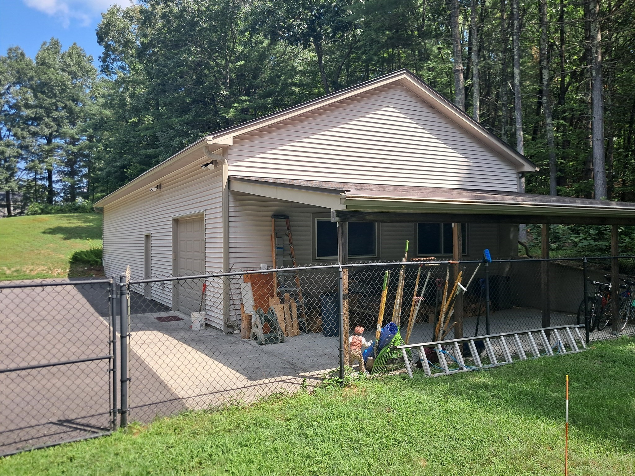 55 Howard St Property Photo 31