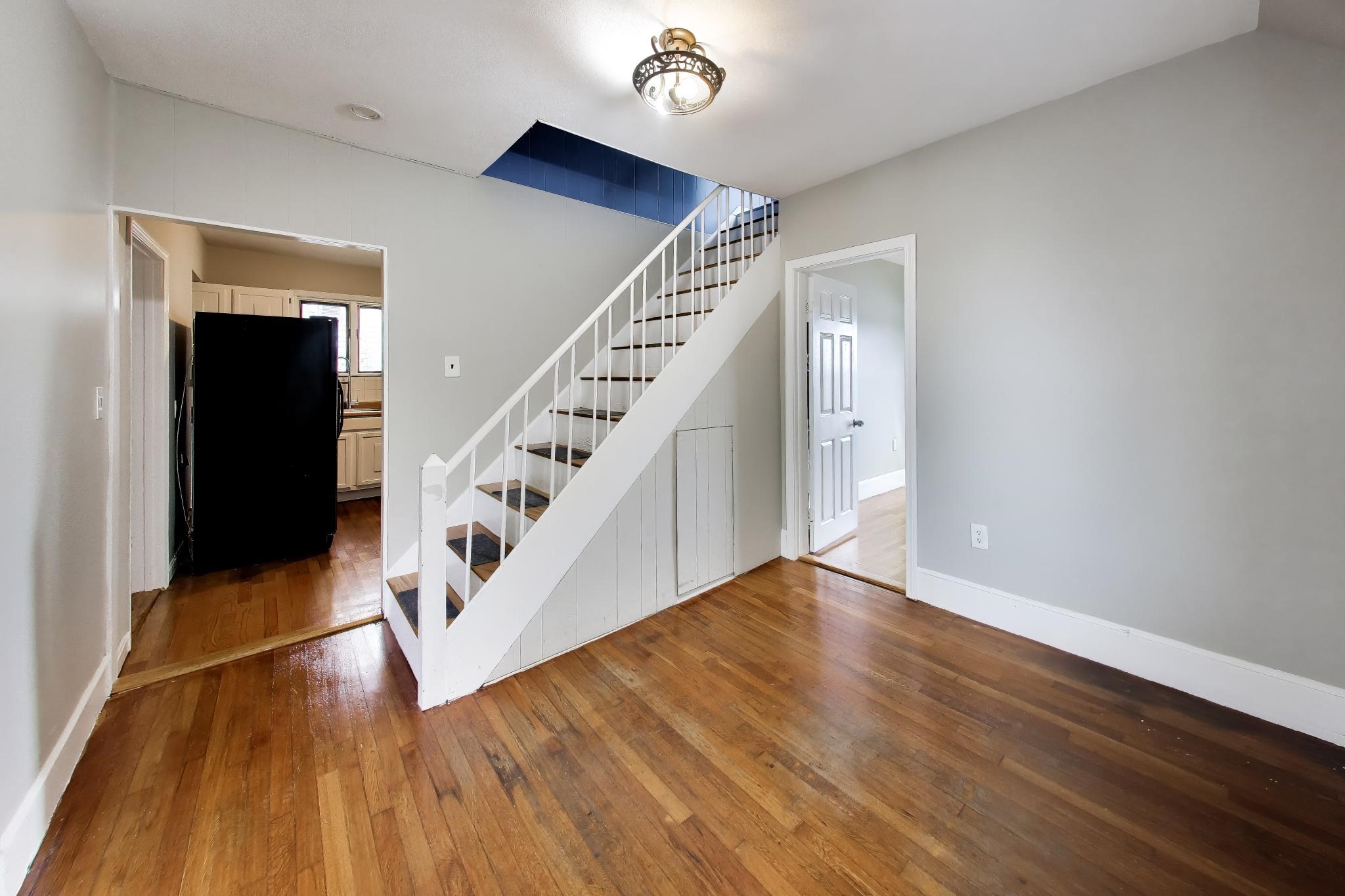 9 Irving Property Photo 15
