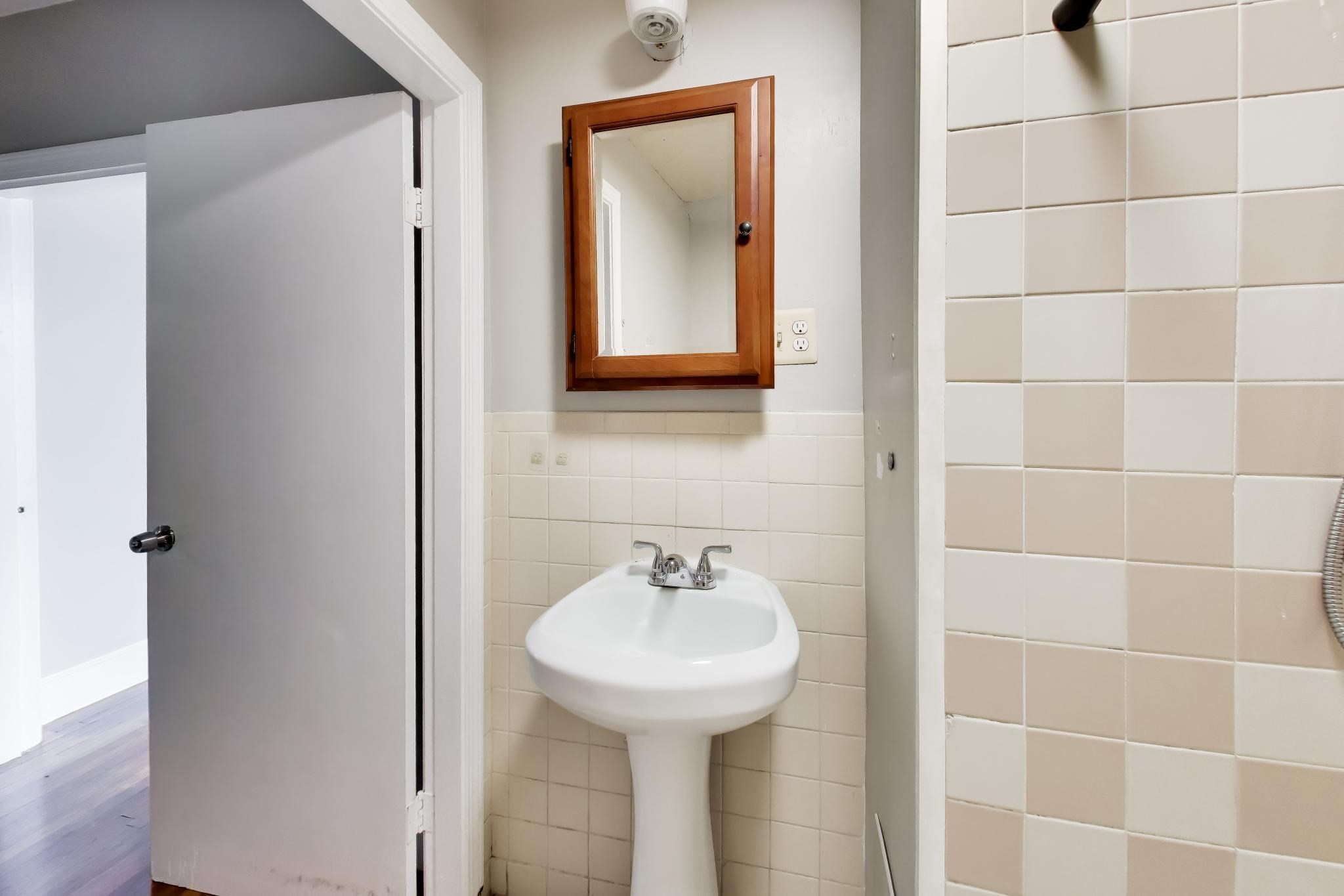 9 Irving Property Photo 27