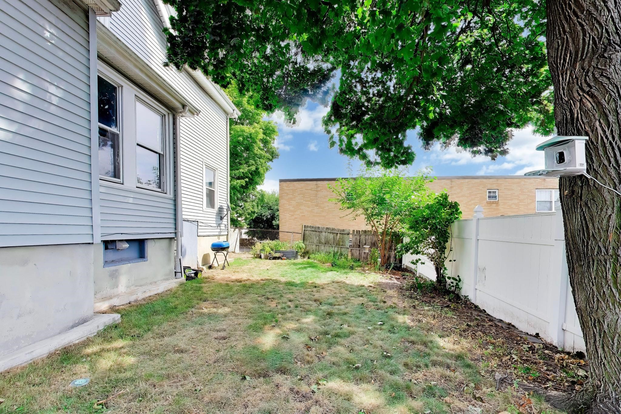 9 Irving Property Photo 38