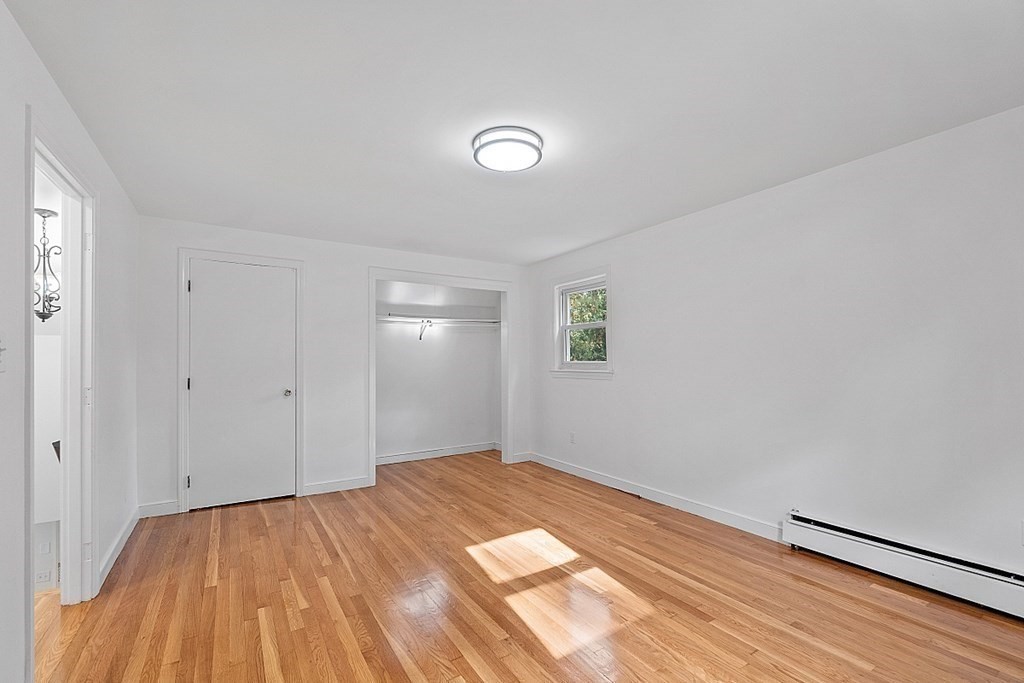 7 Sunnyside Ave Property Photo 14
