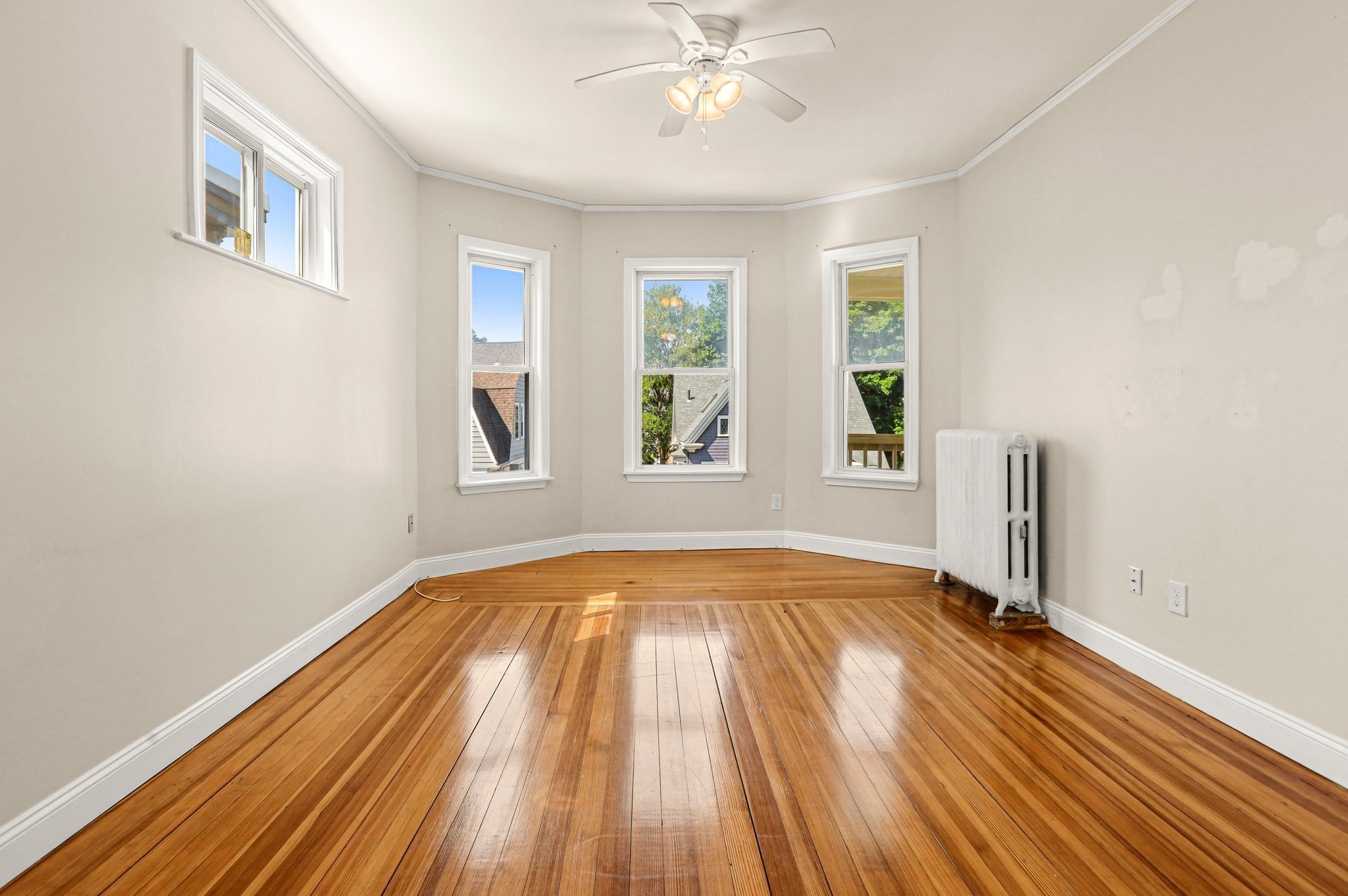 17 Farquhar # 3 Property Photo 3