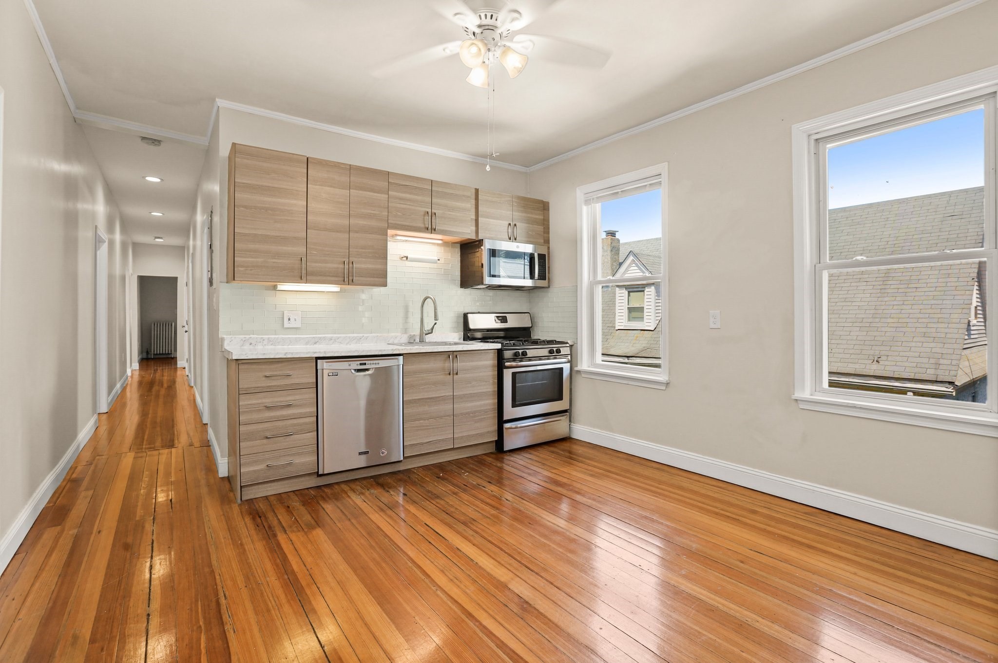 17 Farquhar # 3 Property Photo 12