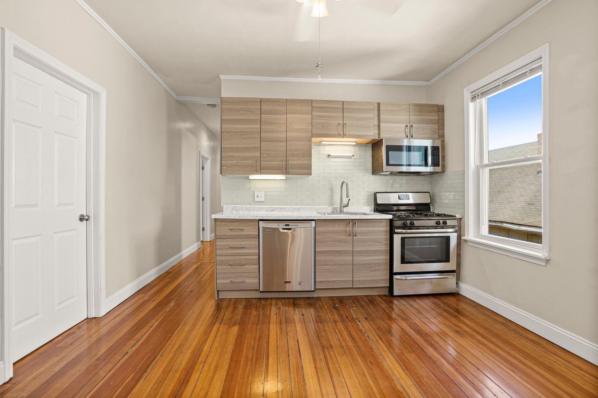 17 Farquhar # 3 Property Photo 13
