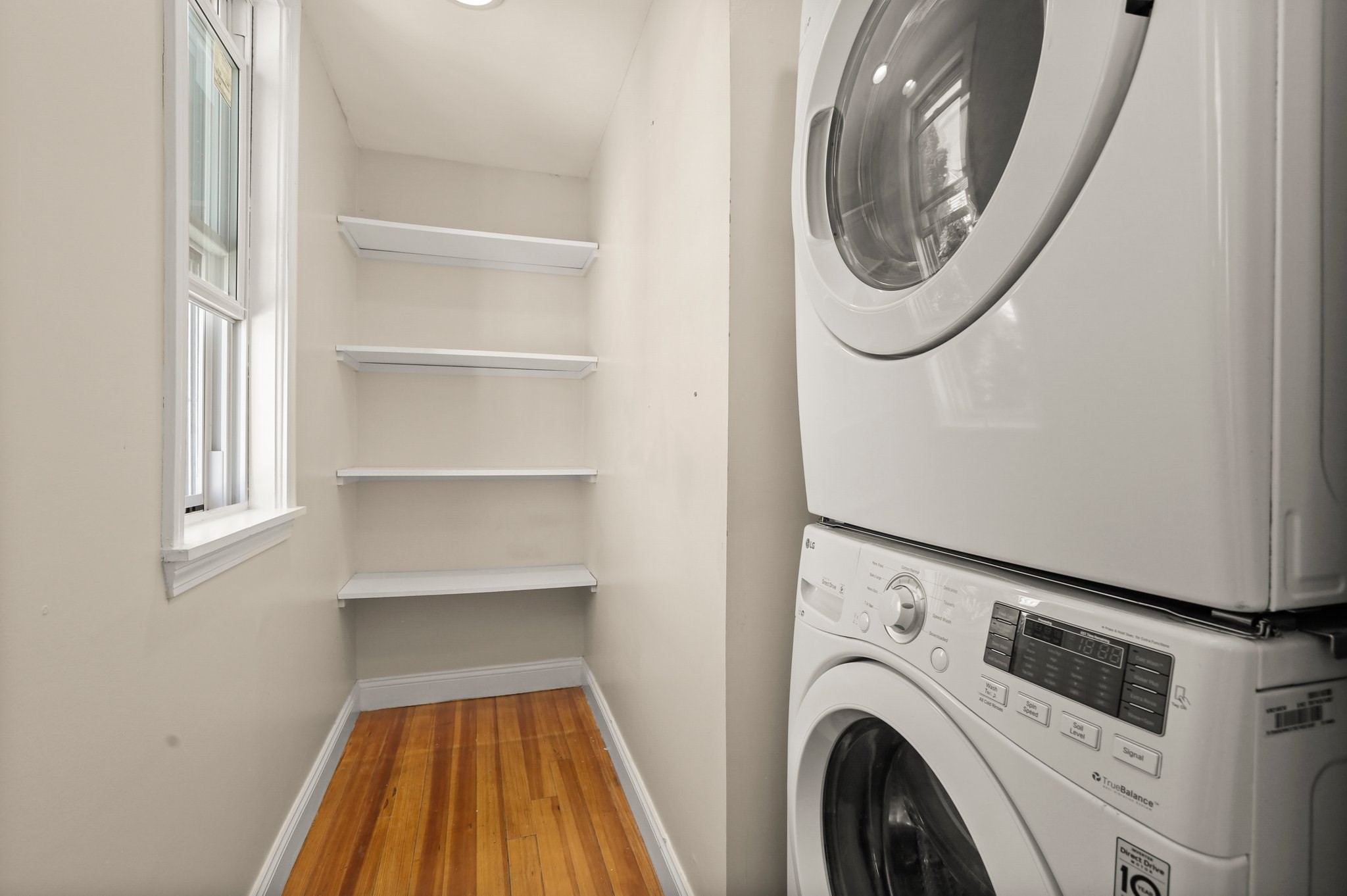 17 Farquhar # 3 Property Photo 17