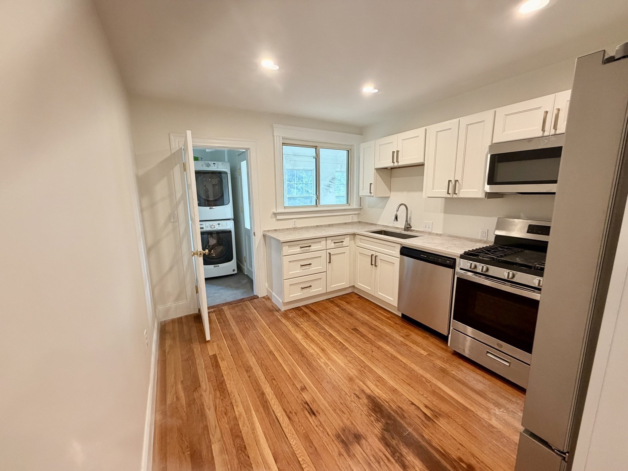 37 Rogers Park # 2 Property Photo 5