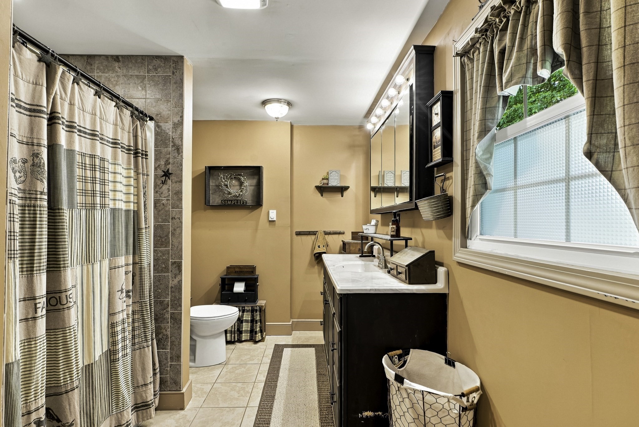 138 Purchase St Property Photo 18