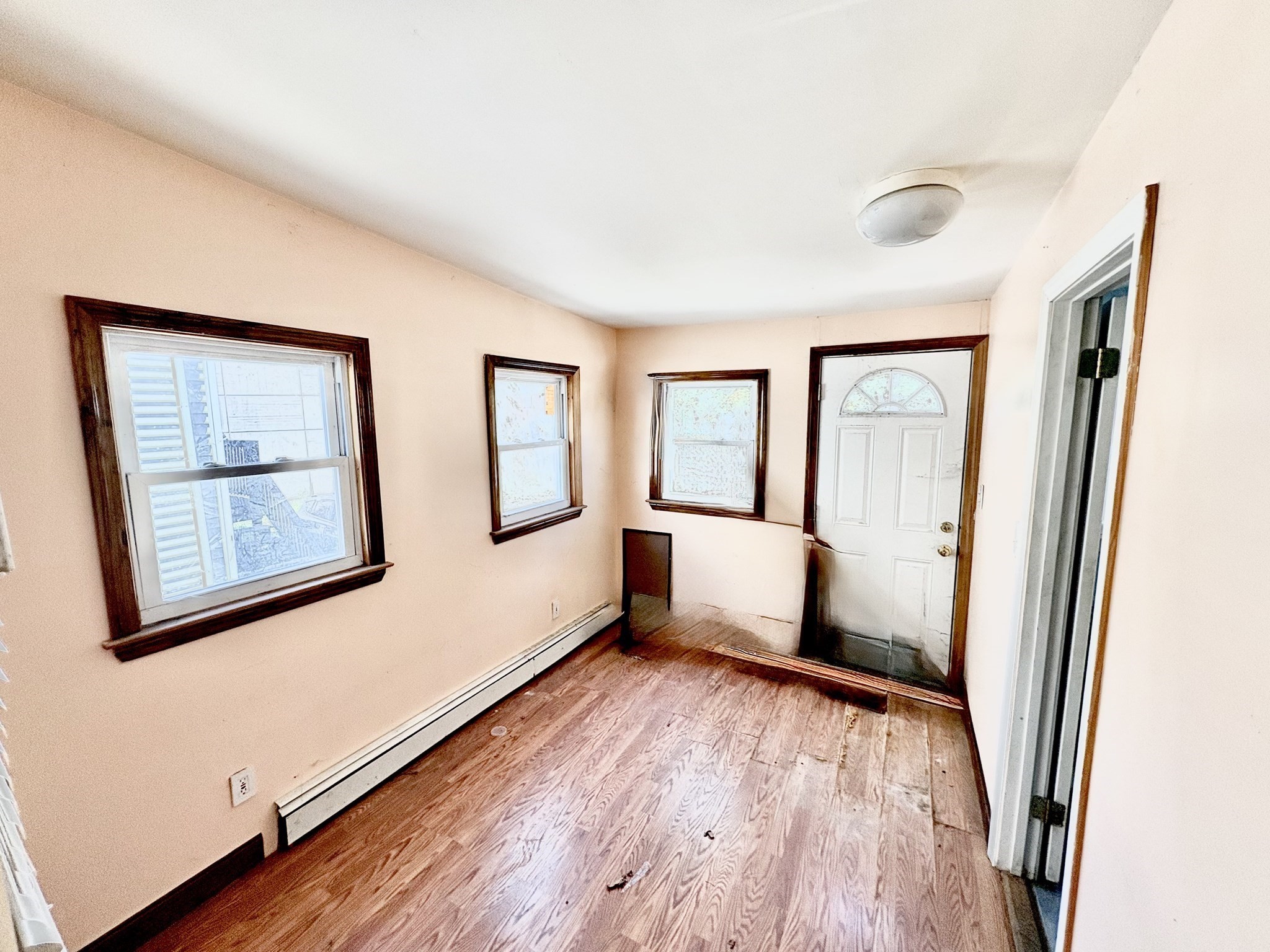 241 Webster Ave Property Photo 15