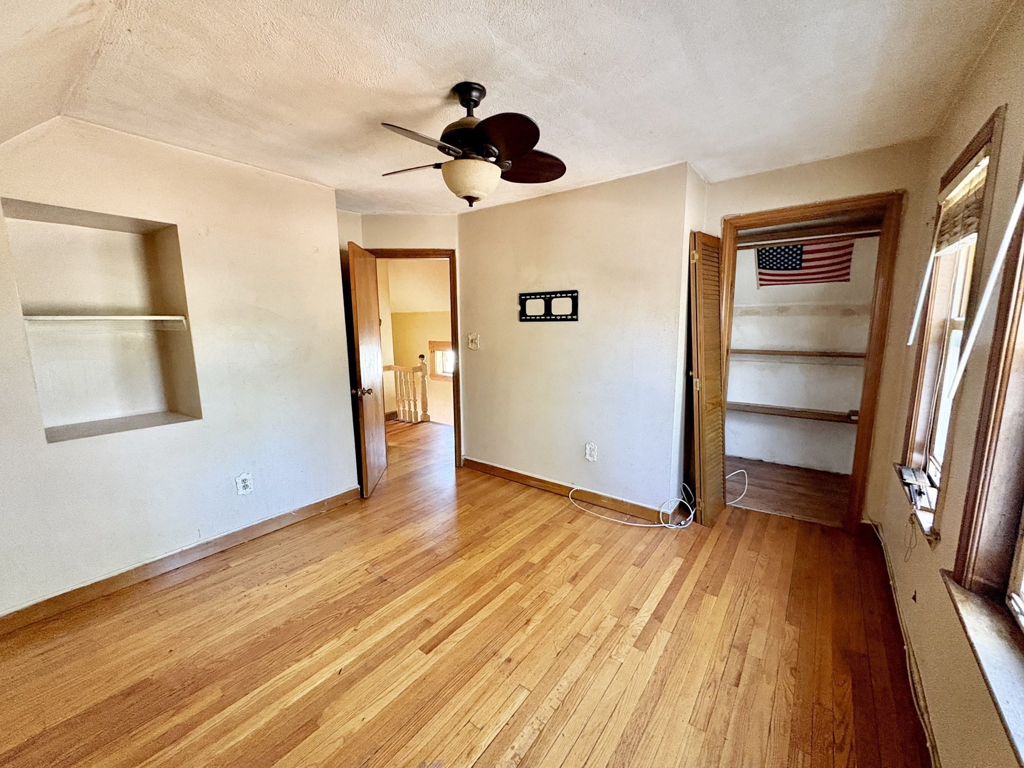 241 Webster Ave Property Photo 21