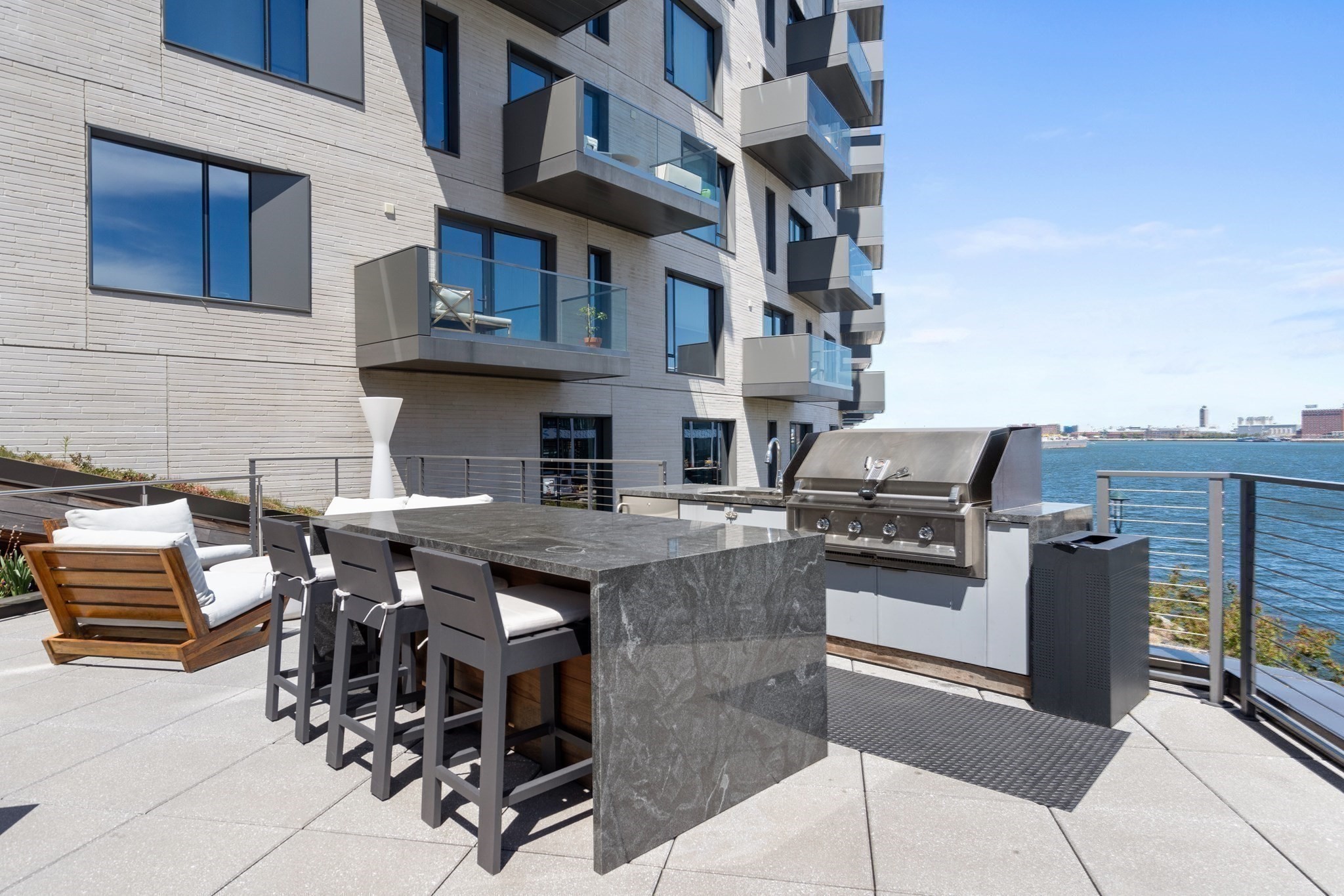 300 Pier 4 Blvd # 3b Property Photo 19