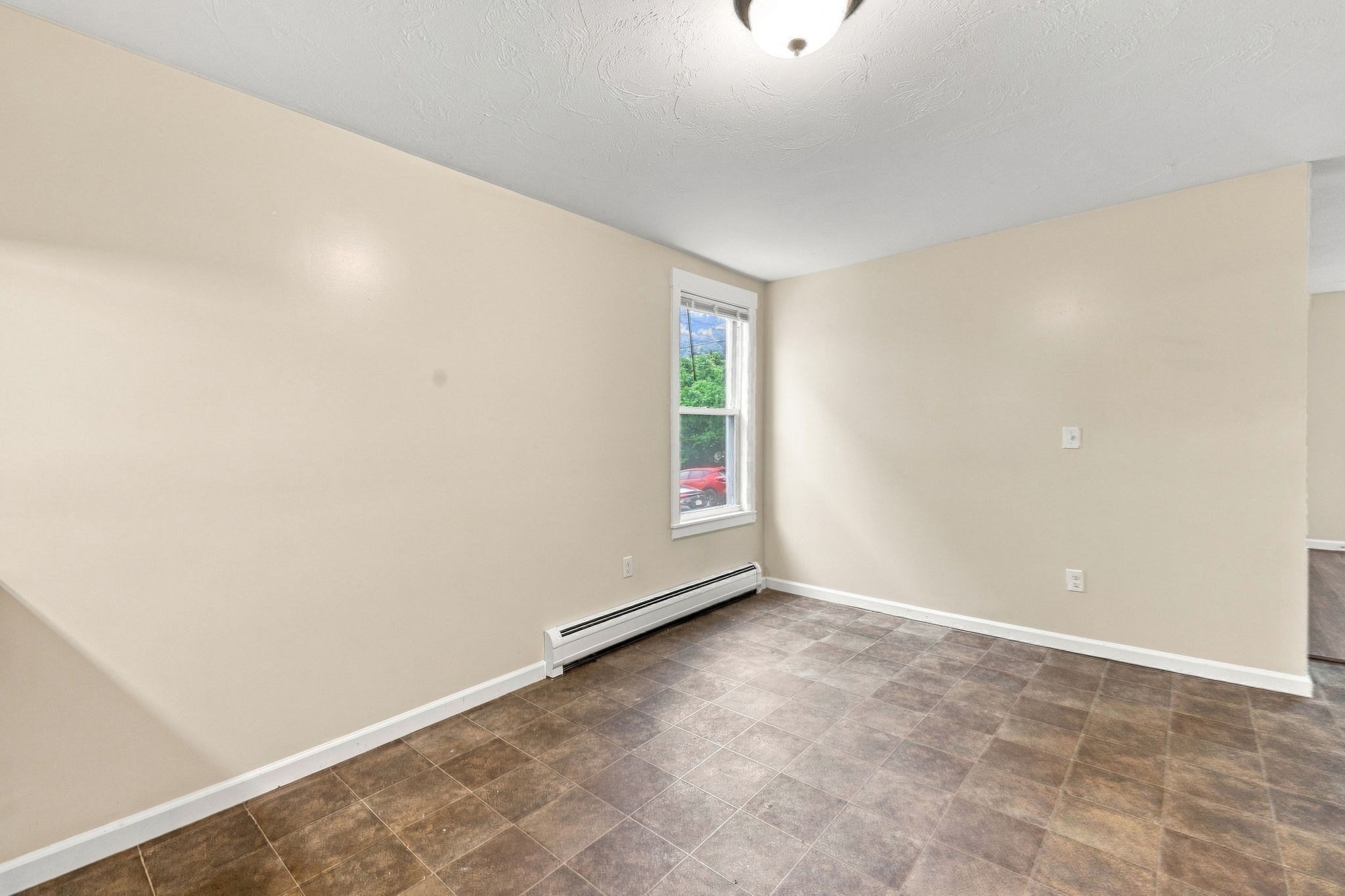 27 Regan St Property Photo 11