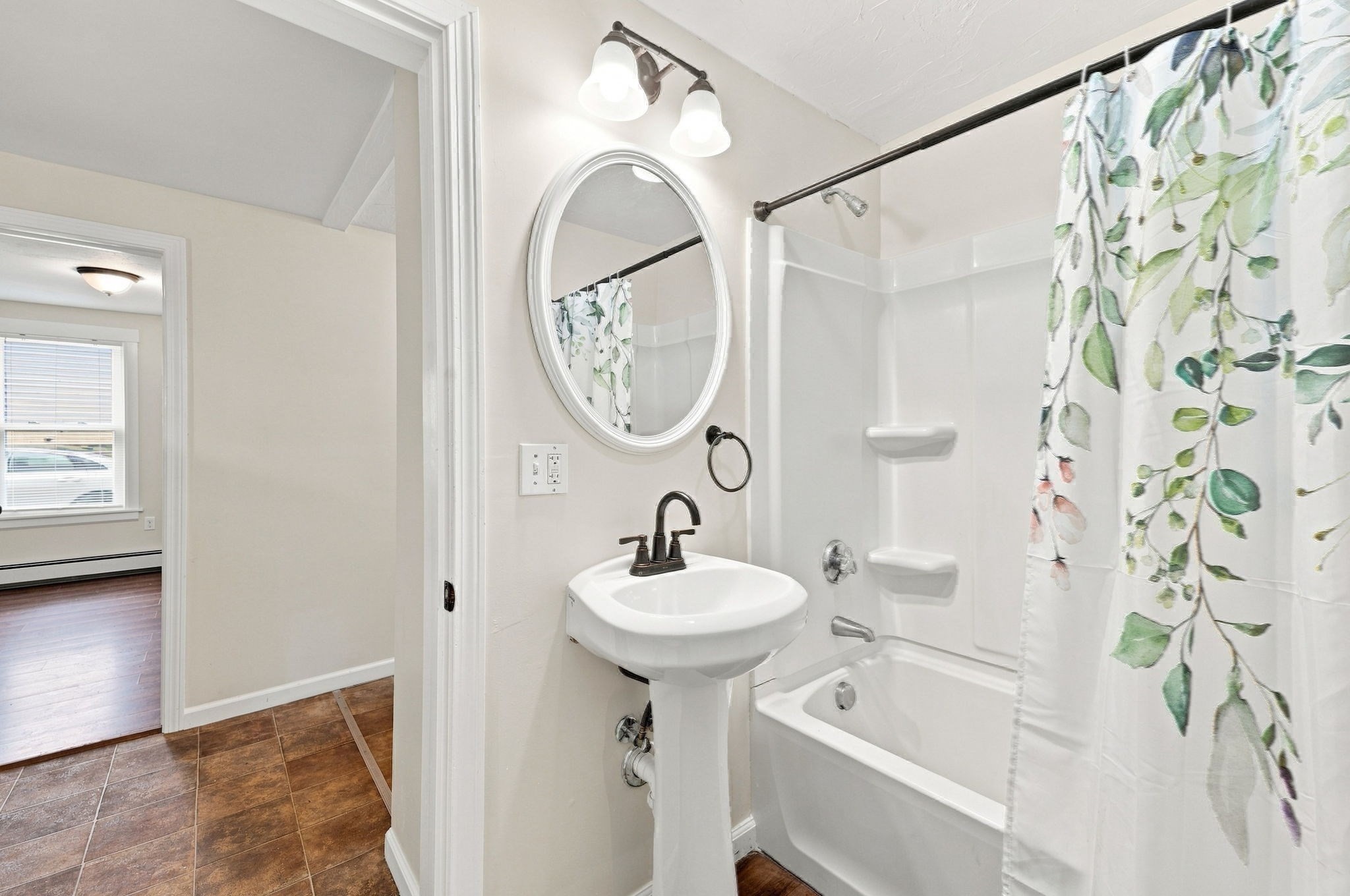 27 Regan St Property Photo 12