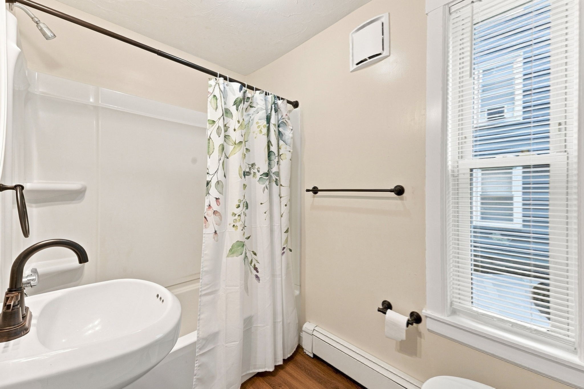 27 Regan St Property Photo 13