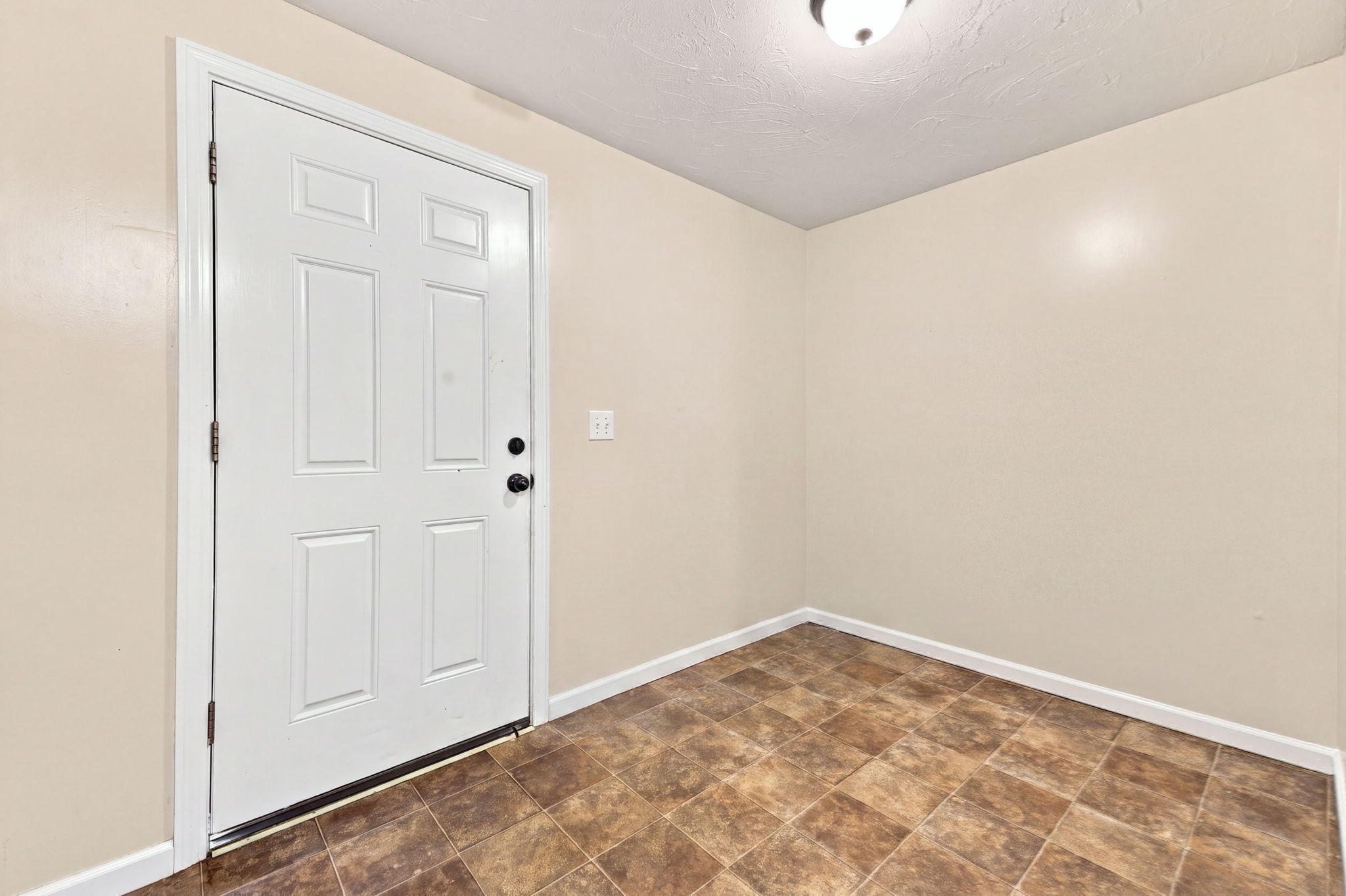 27 Regan St Property Photo 20