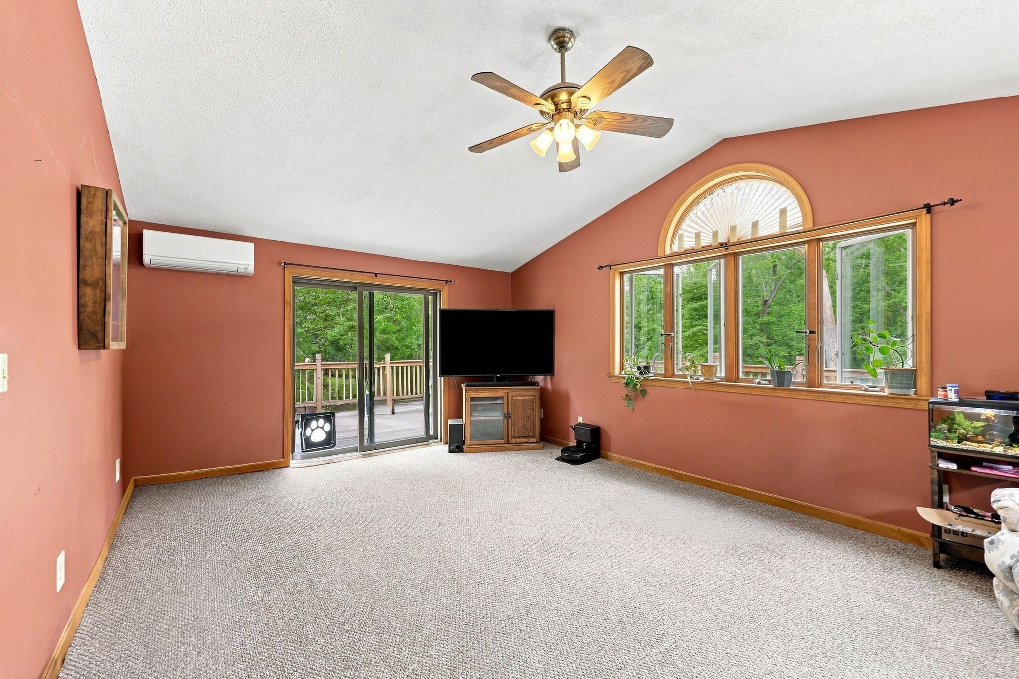 50 Taylor St Property Photo 15