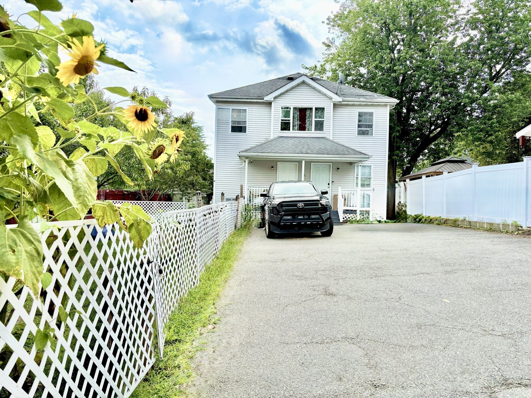 32 Grant Street Property Photo 2