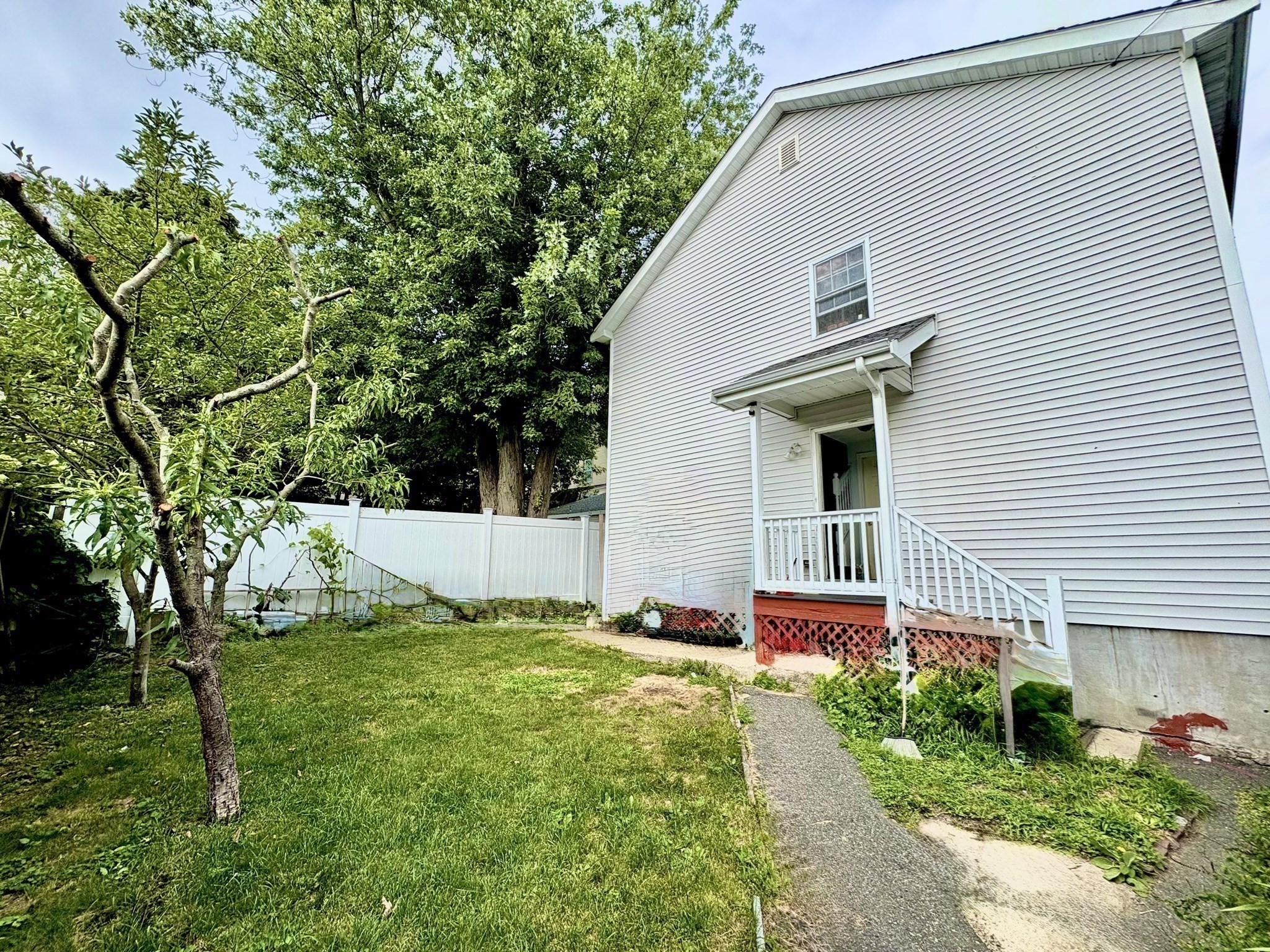 32 Grant Street Property Photo 27