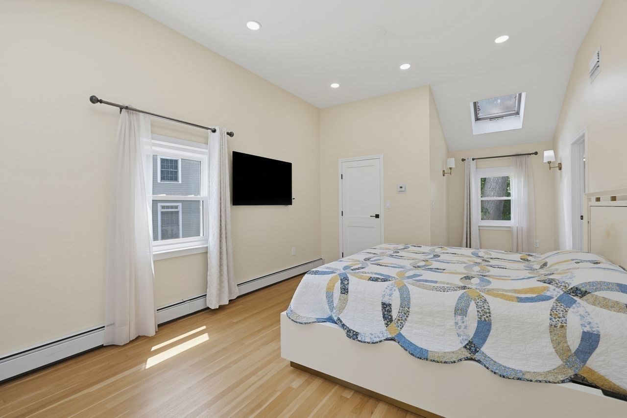 138 Tolman Street Property Photo 14