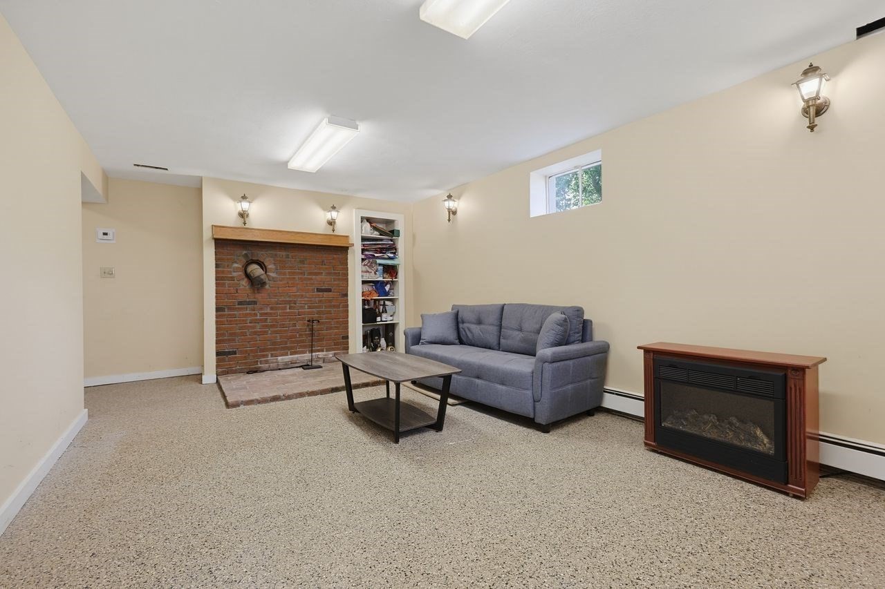 138 Tolman Street Property Photo 25