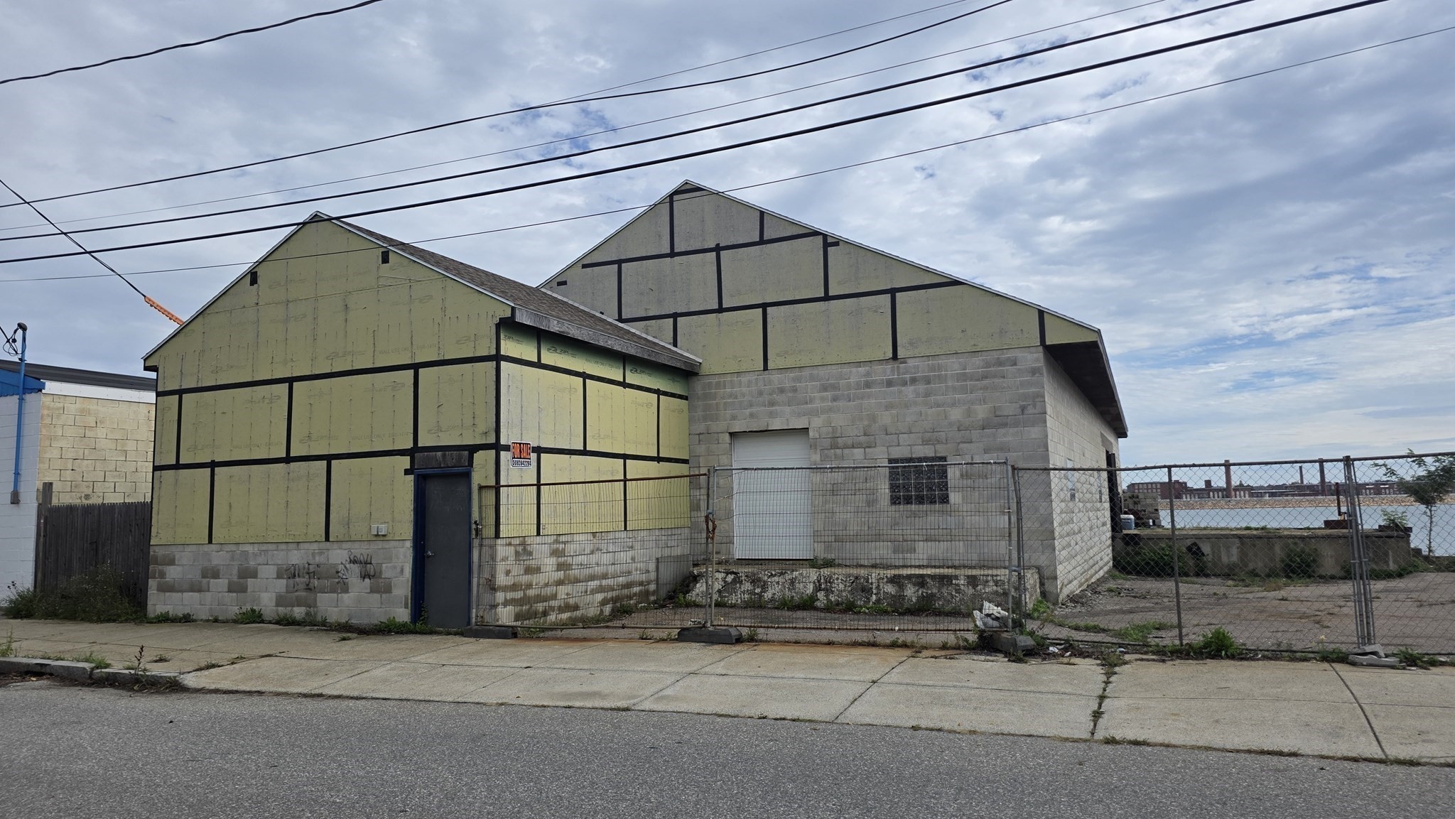 1510 Padanaram Ave Property Photo 3