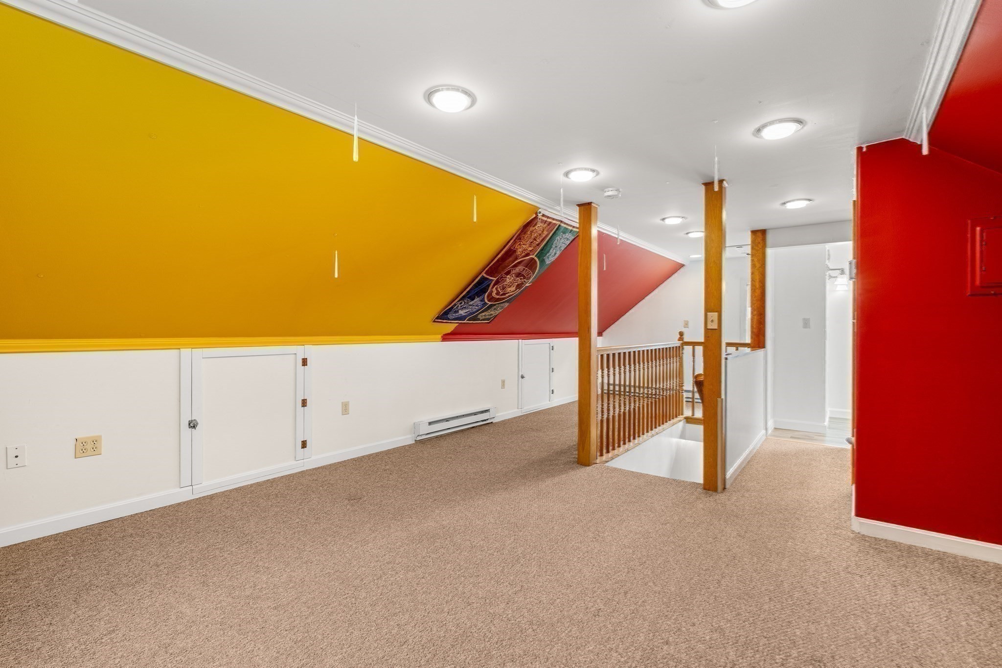 90 Village St. Property Photo 16