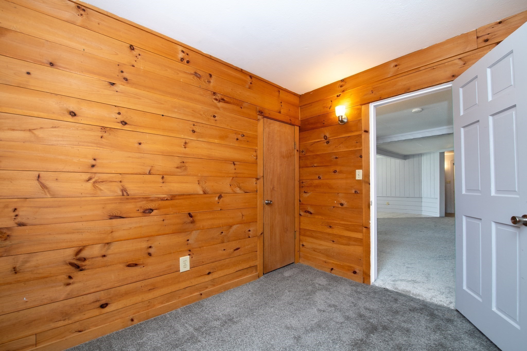 595 Main St Property Photo 15