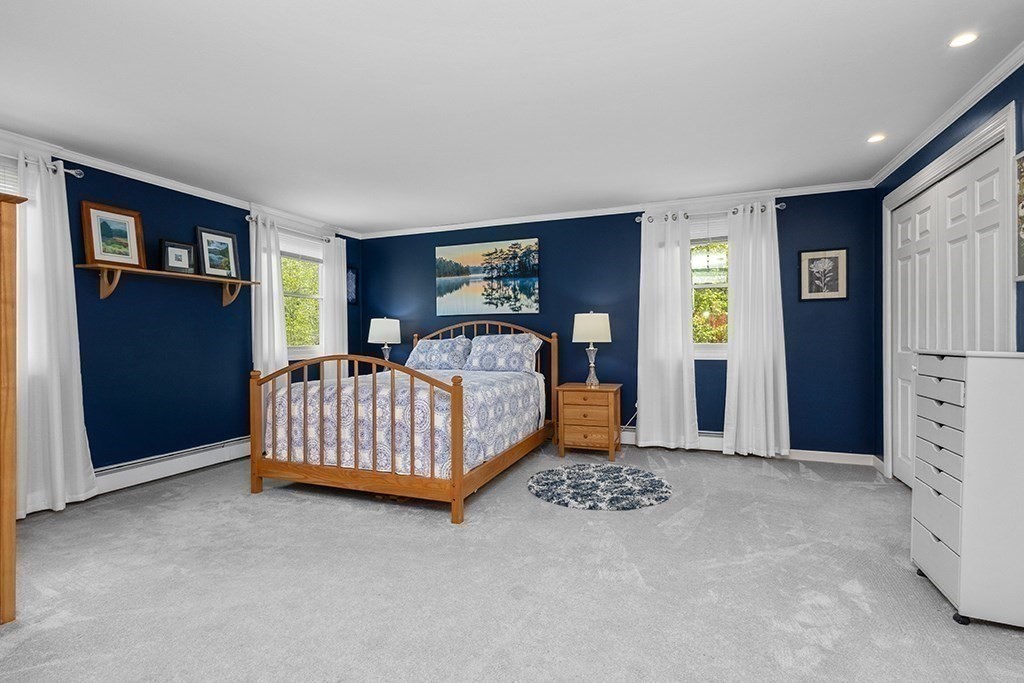 2 Howard Ln Property Photo 15