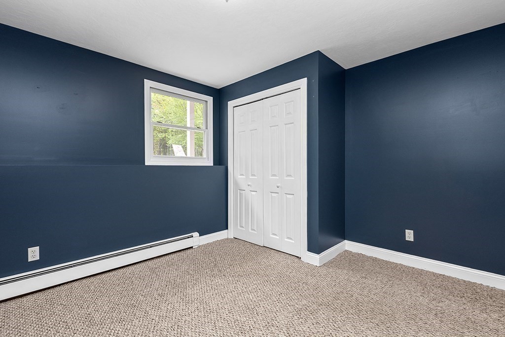 2 Howard Ln Property Photo 16