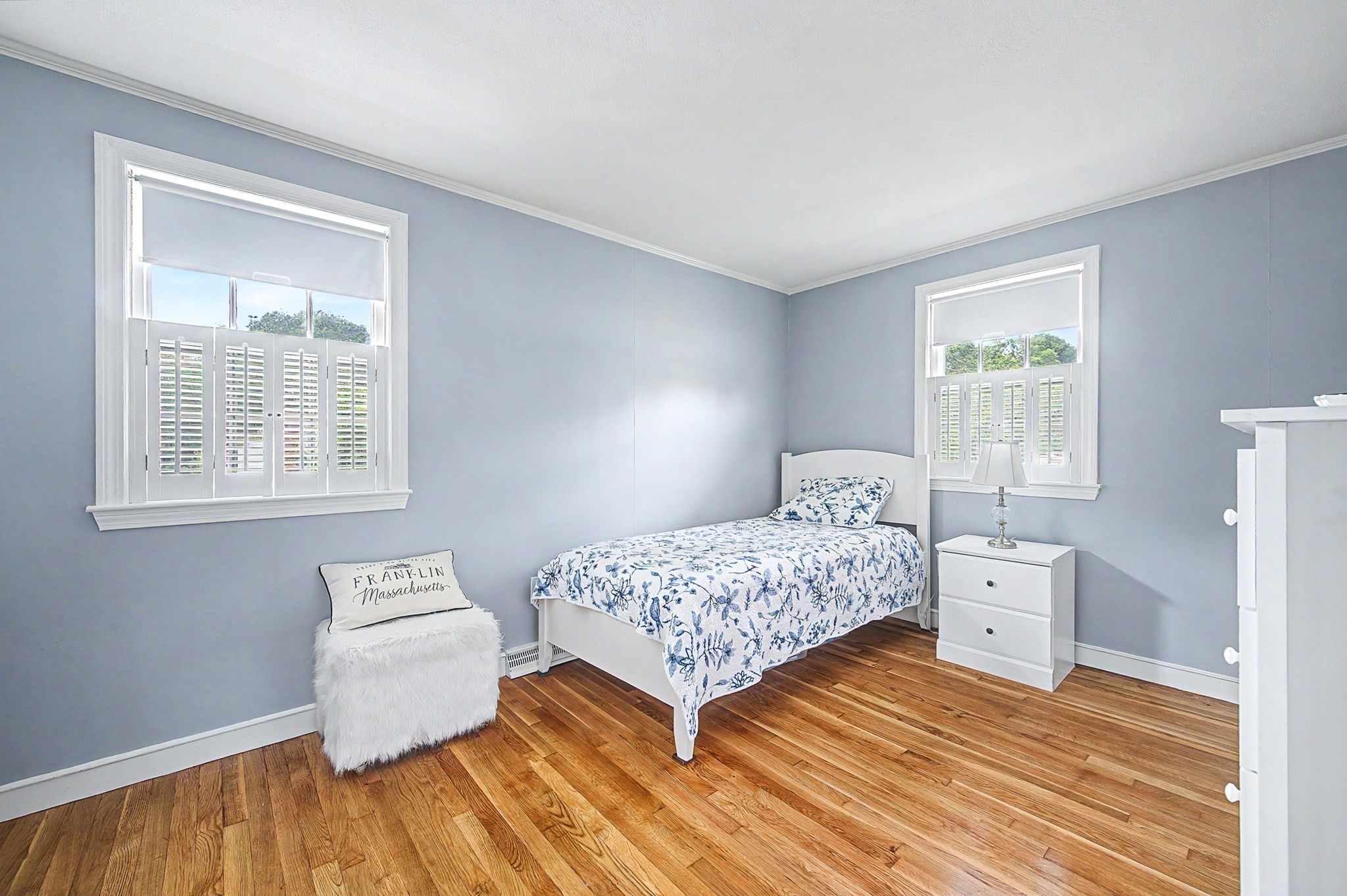 592 Pond St Property Photo 15