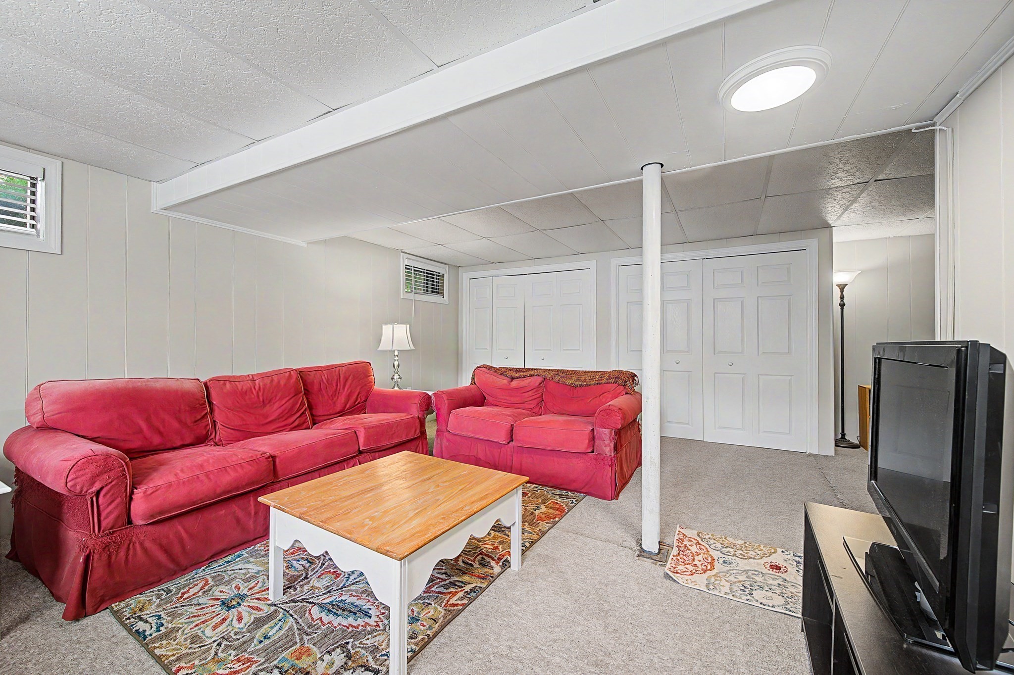 592 Pond St Property Photo 21