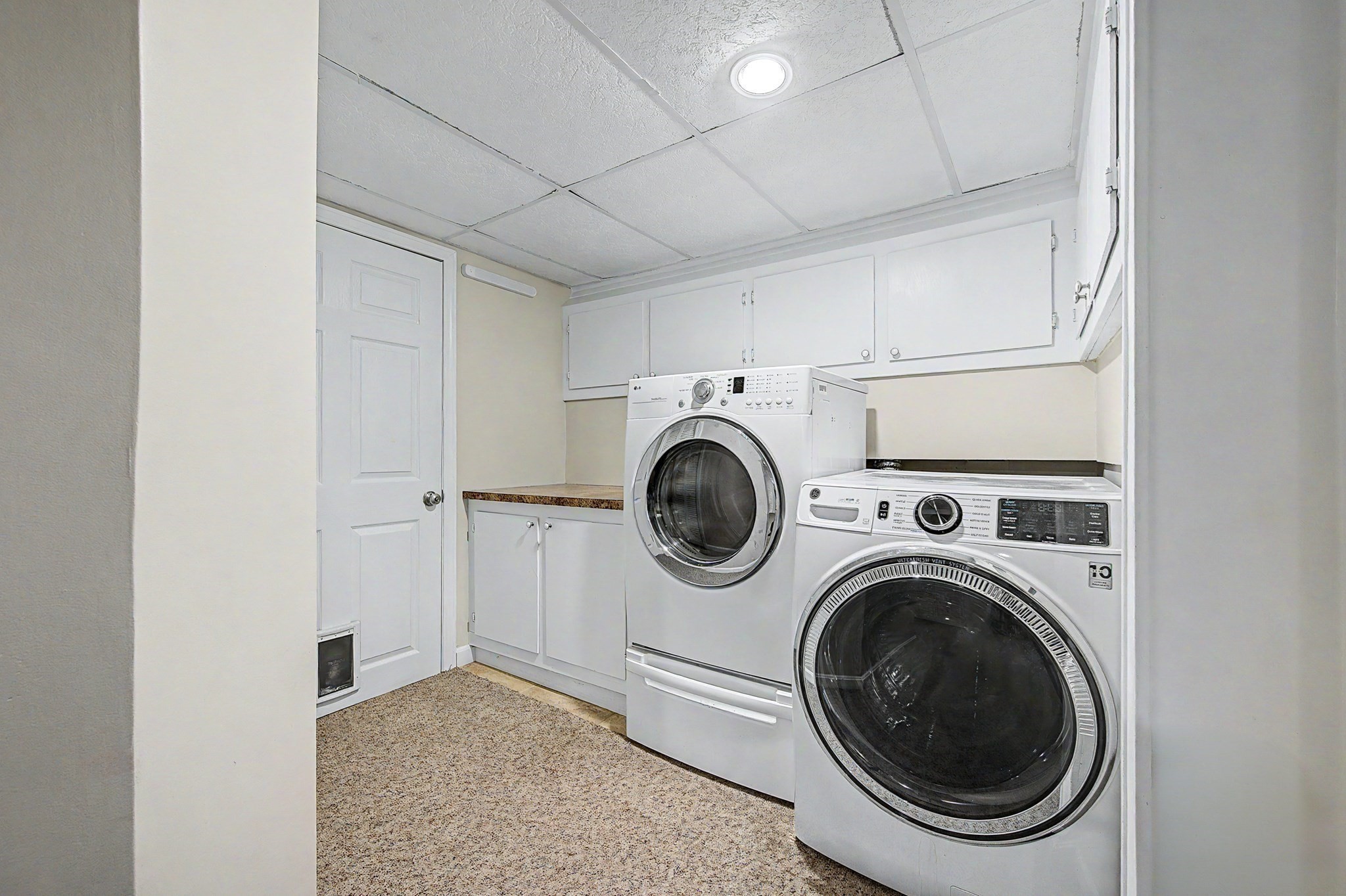 592 Pond St Property Photo 24
