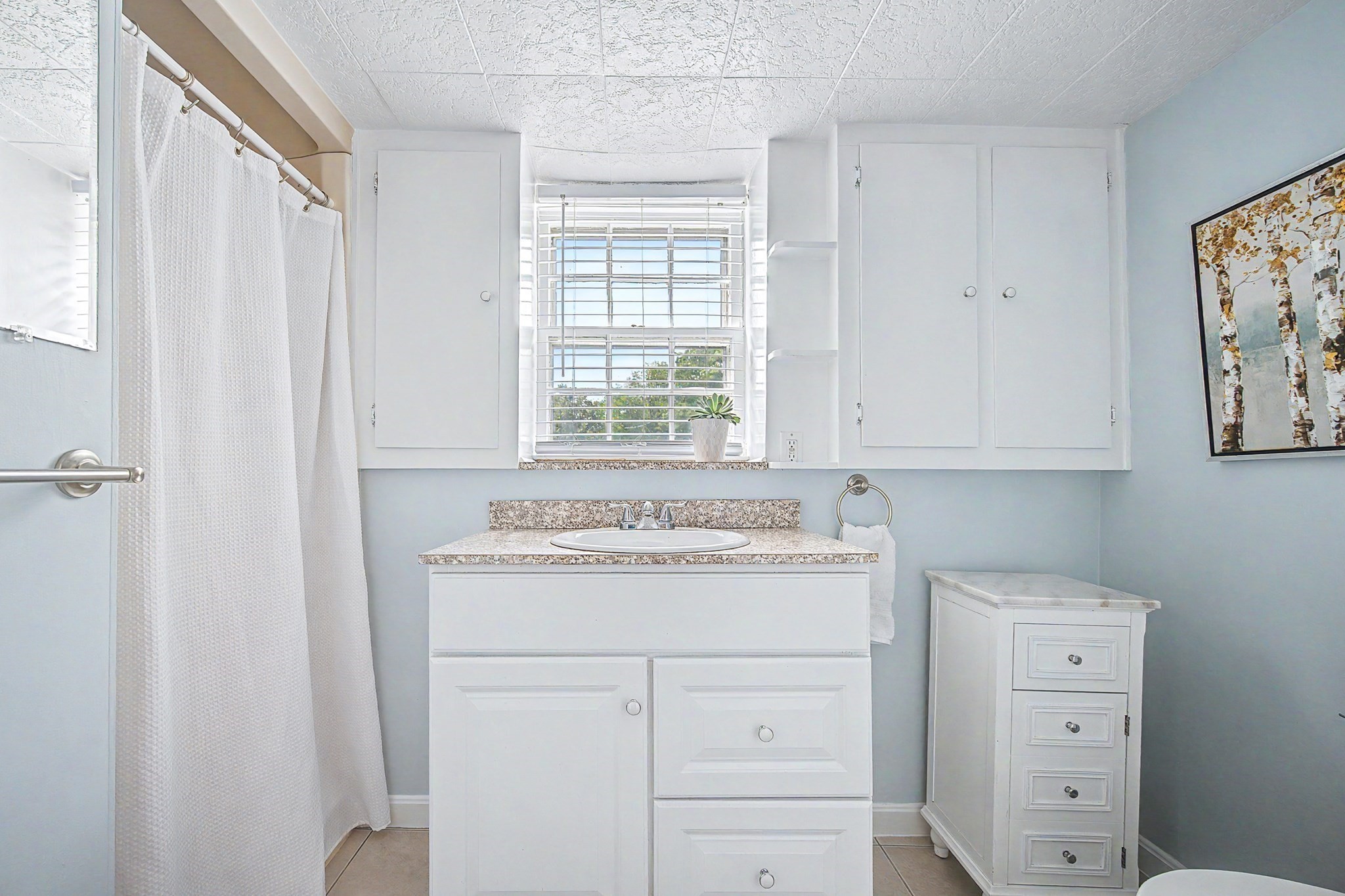 592 Pond St Property Photo 25