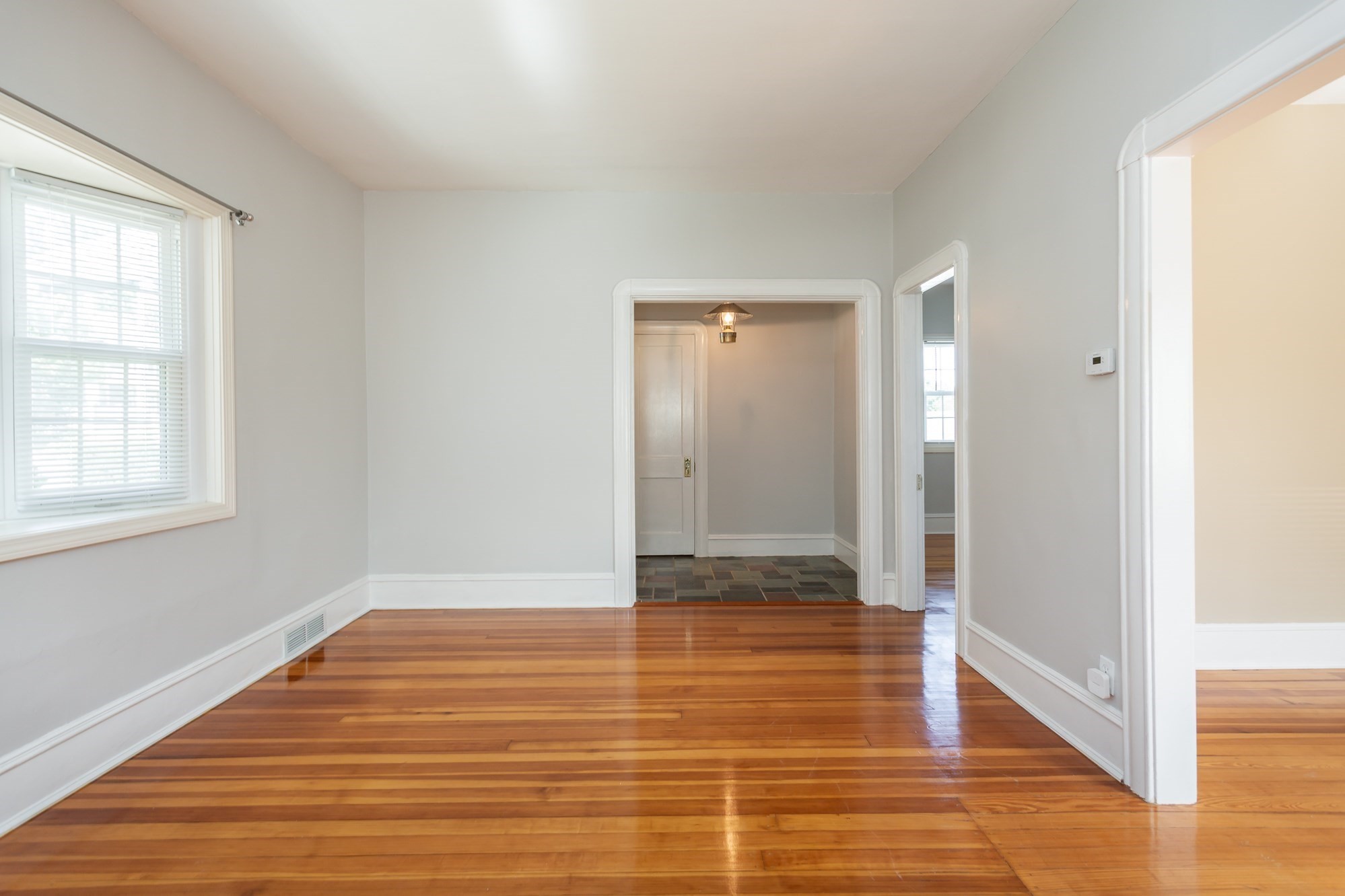 2714 Riverside Avenue Property Photo 9