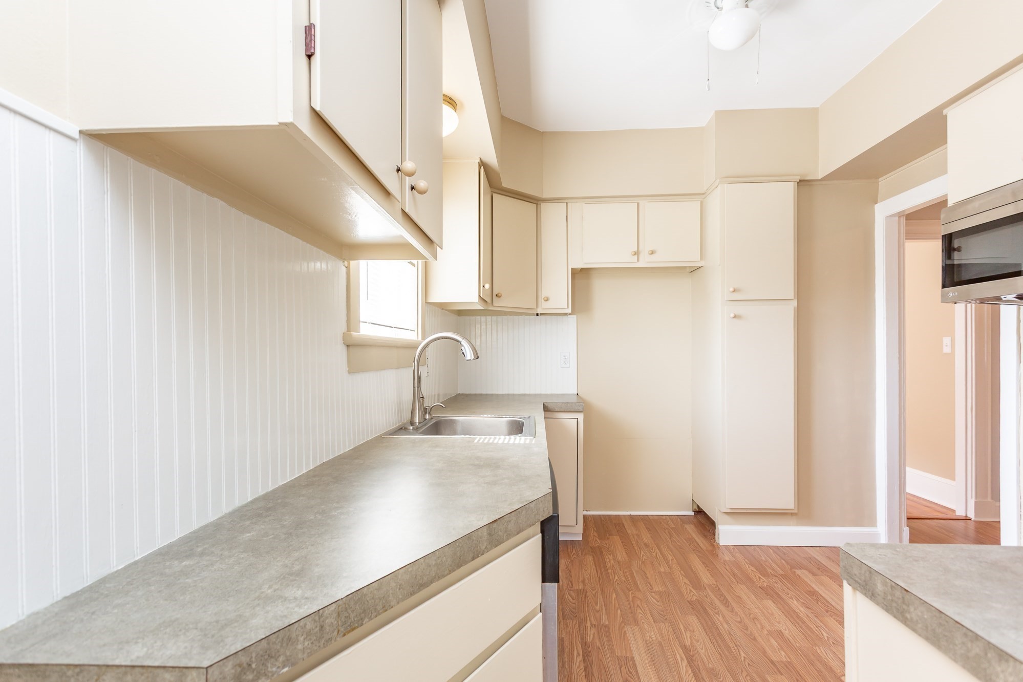 2714 Riverside Avenue Property Photo 13