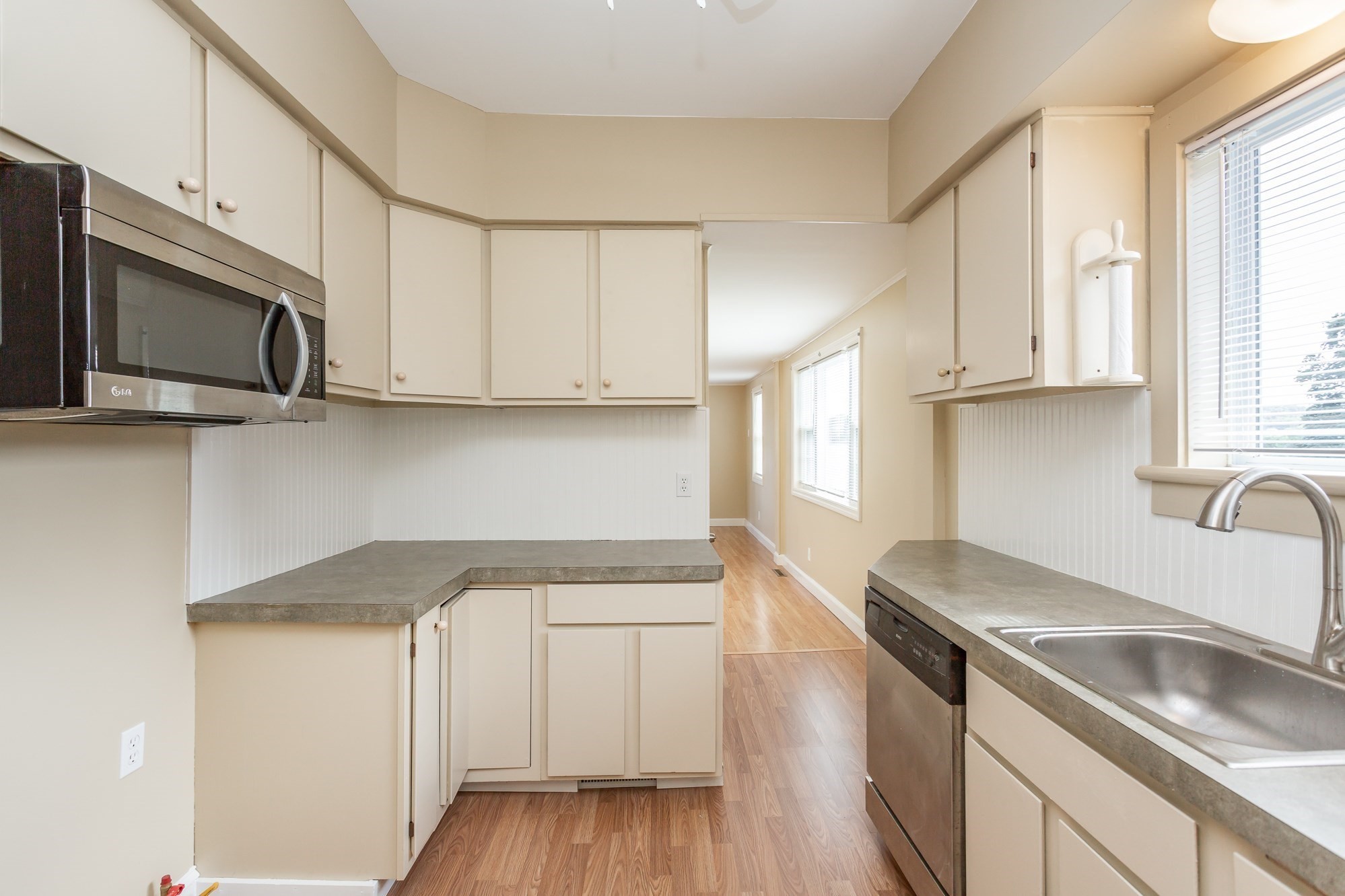 2714 Riverside Avenue Property Photo 15