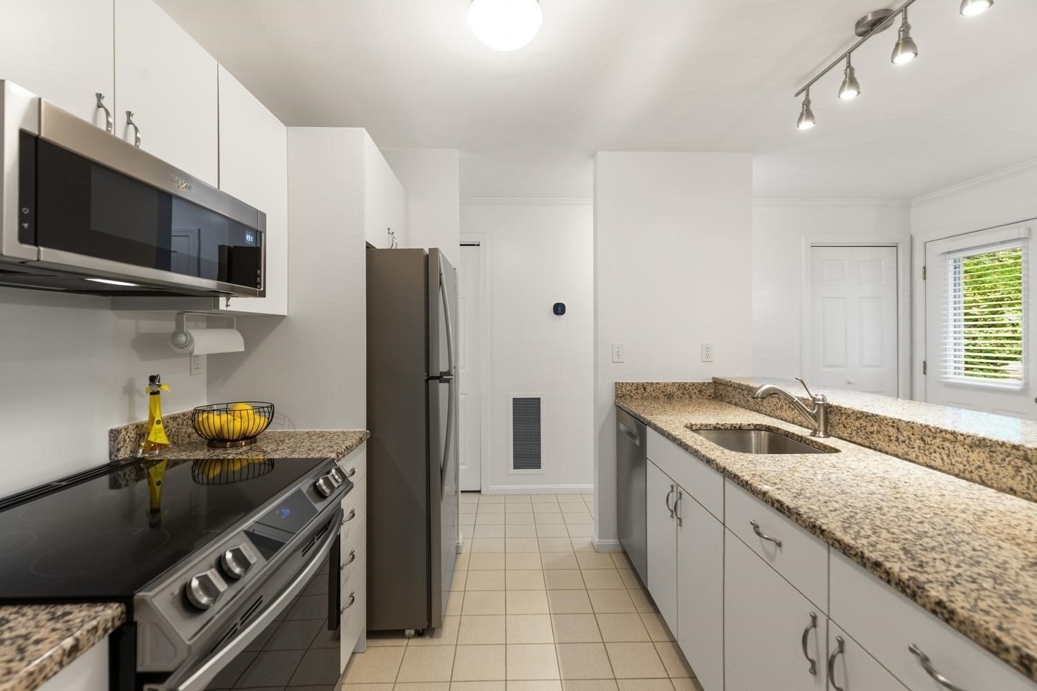 14 N Commons # C Property Photo 19