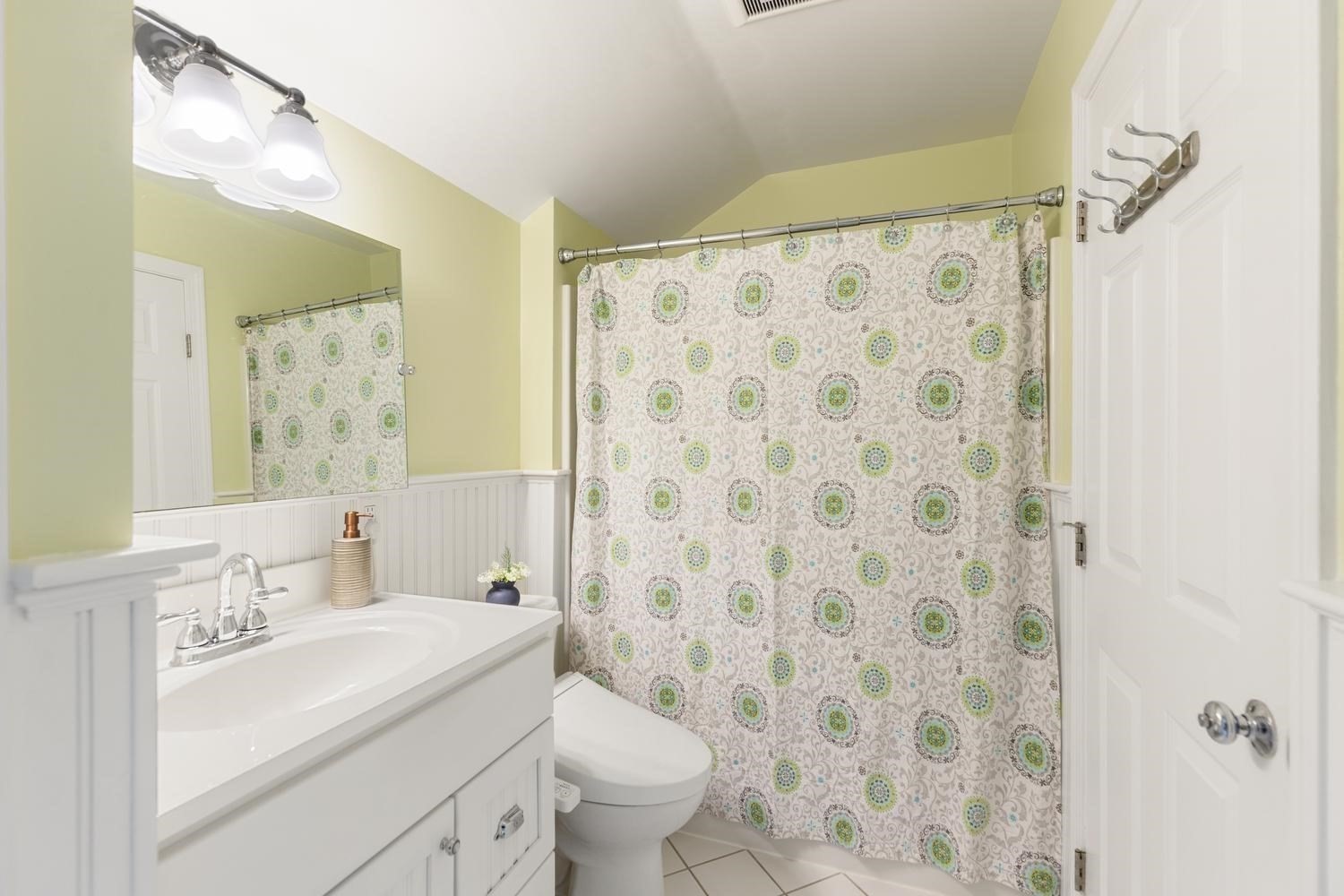 14 N Commons # C Property Photo 27