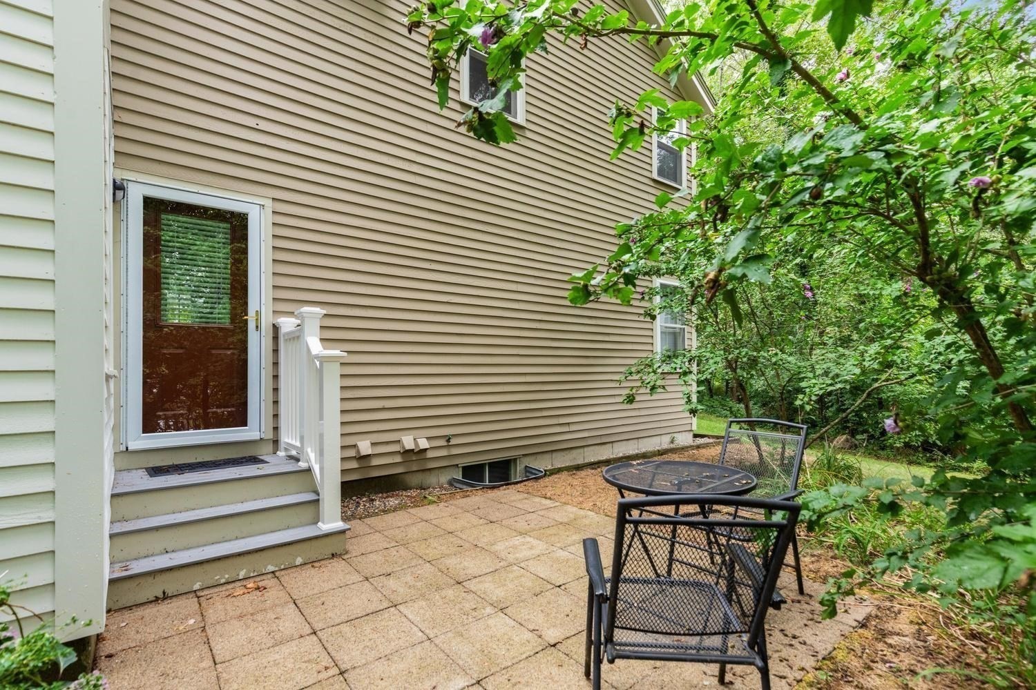 14 N Commons # C Property Photo 34