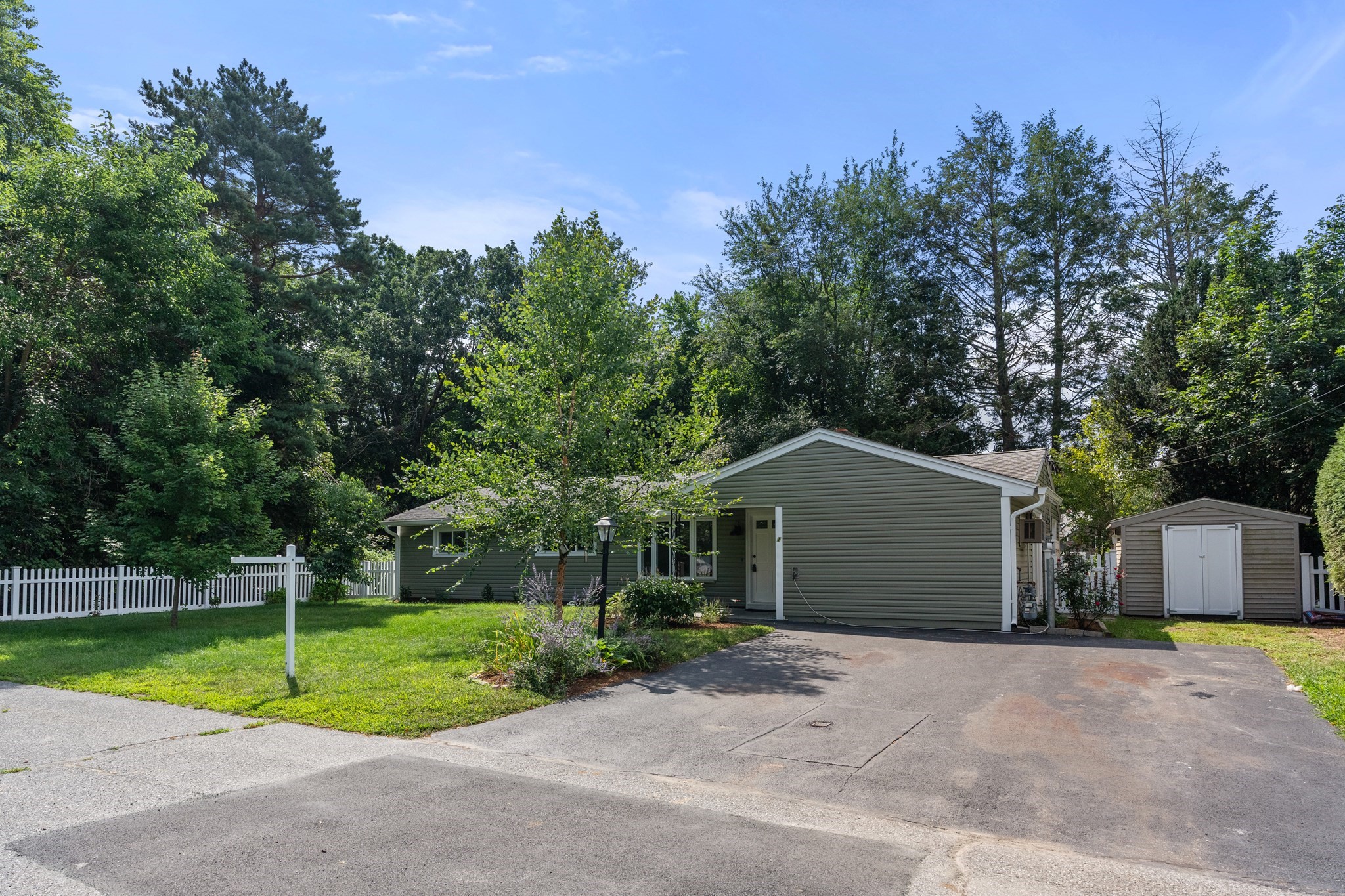 1 Amory Ave Property Photo 1