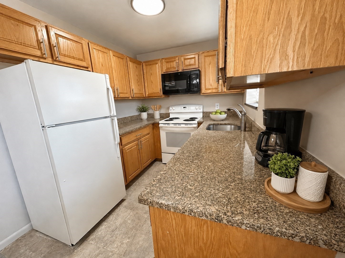 606 South # A Property Photo 4