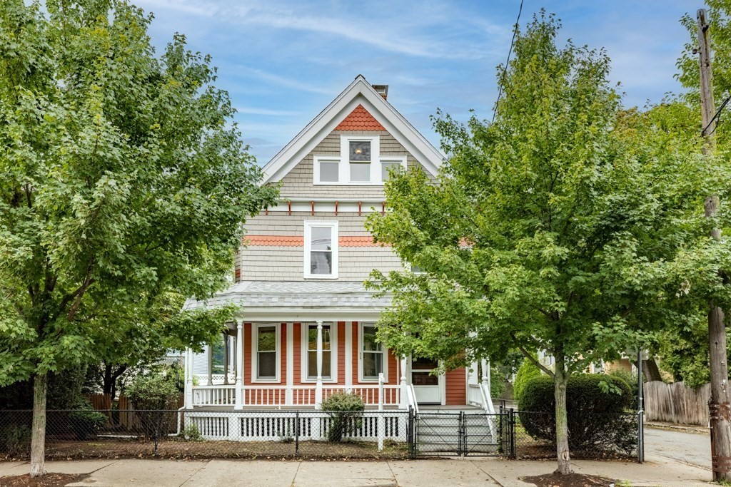 136 Elm Street Property Photo 1