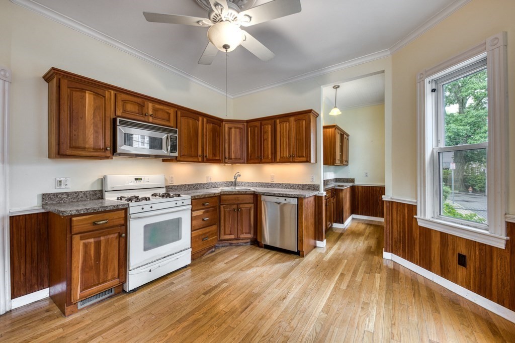 136 Elm Street Property Photo 14