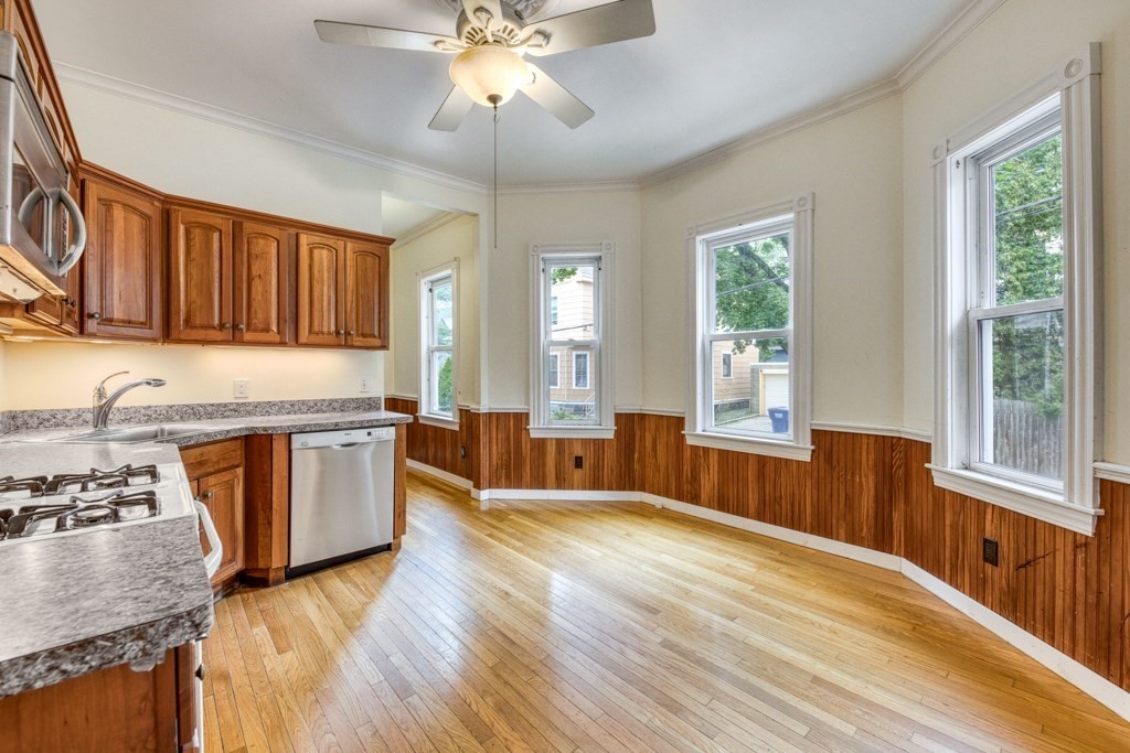 136 Elm Street Property Photo 16
